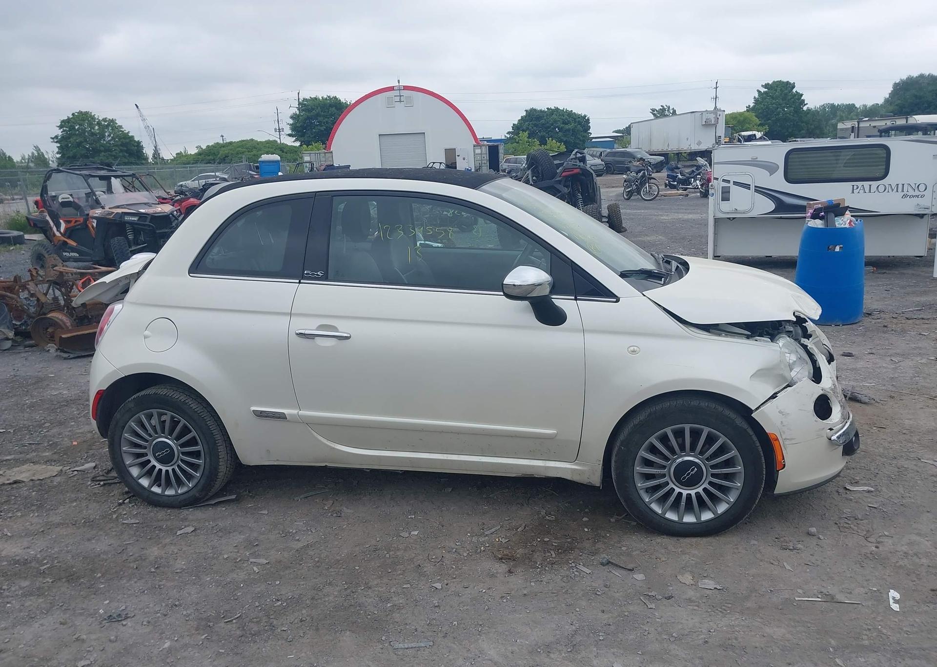 2013 FIAT 500C LOUNGE