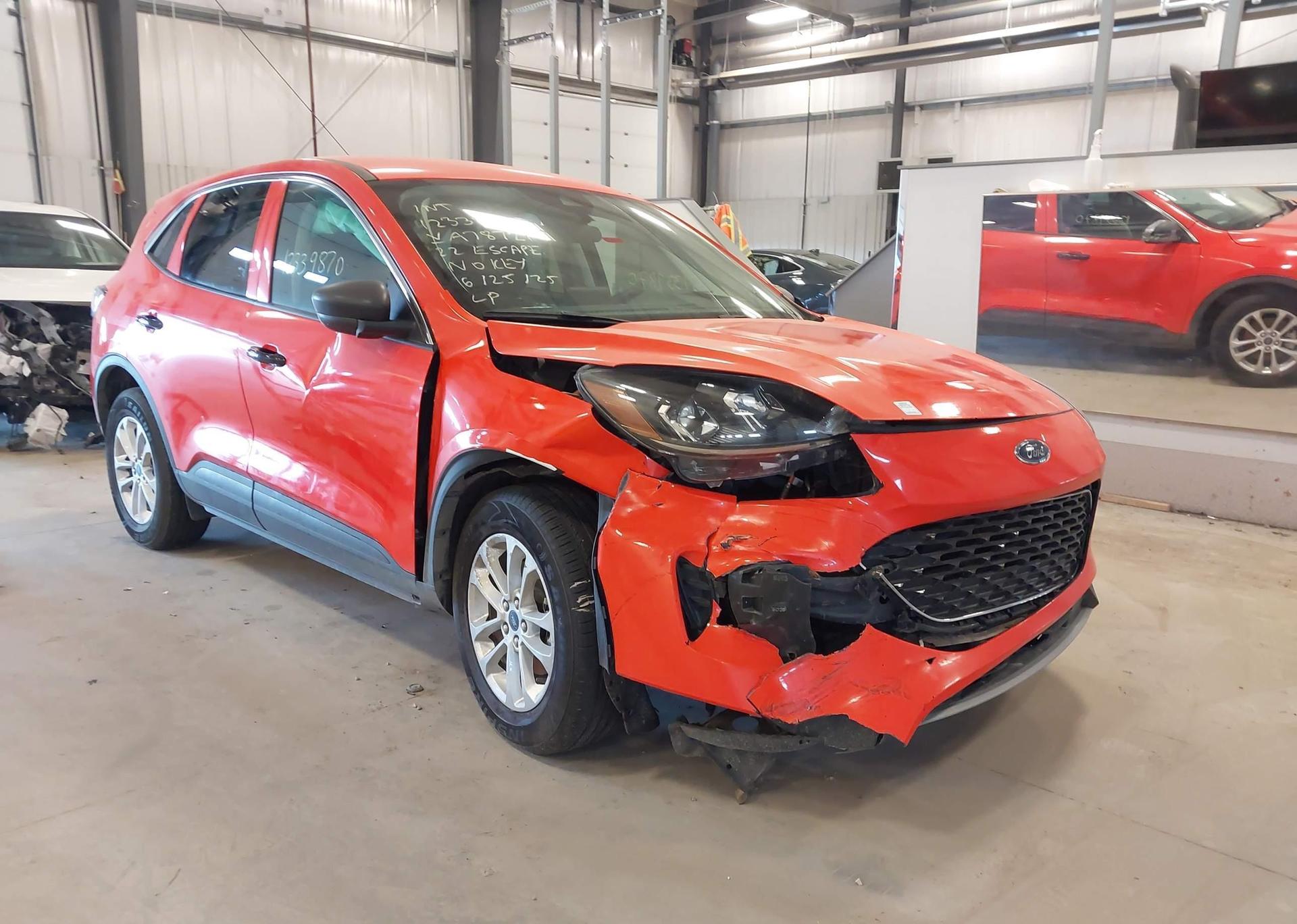 2022 FORD ESCAPE SE
