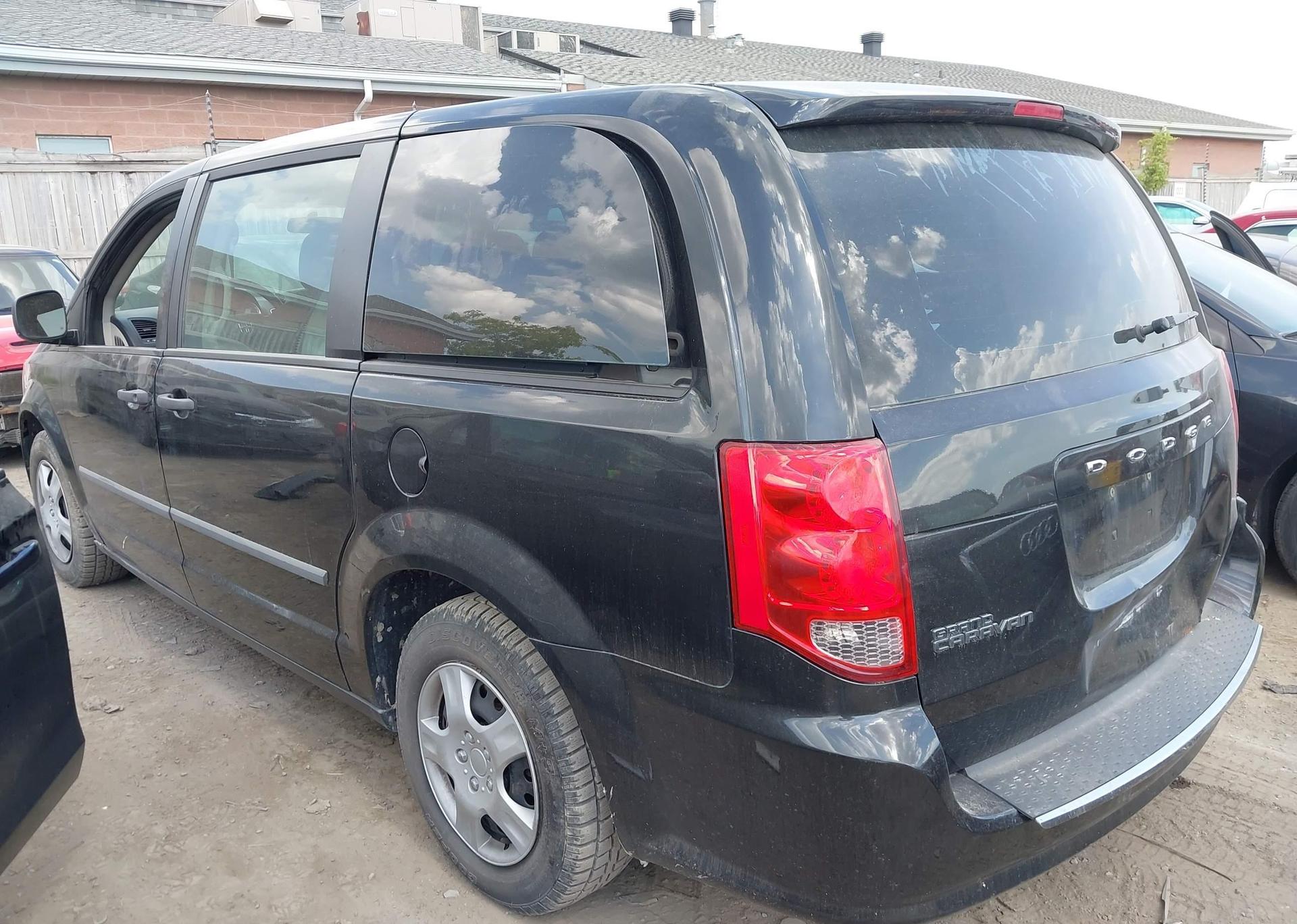 2012 DODGE GRAND CARAVAN SE