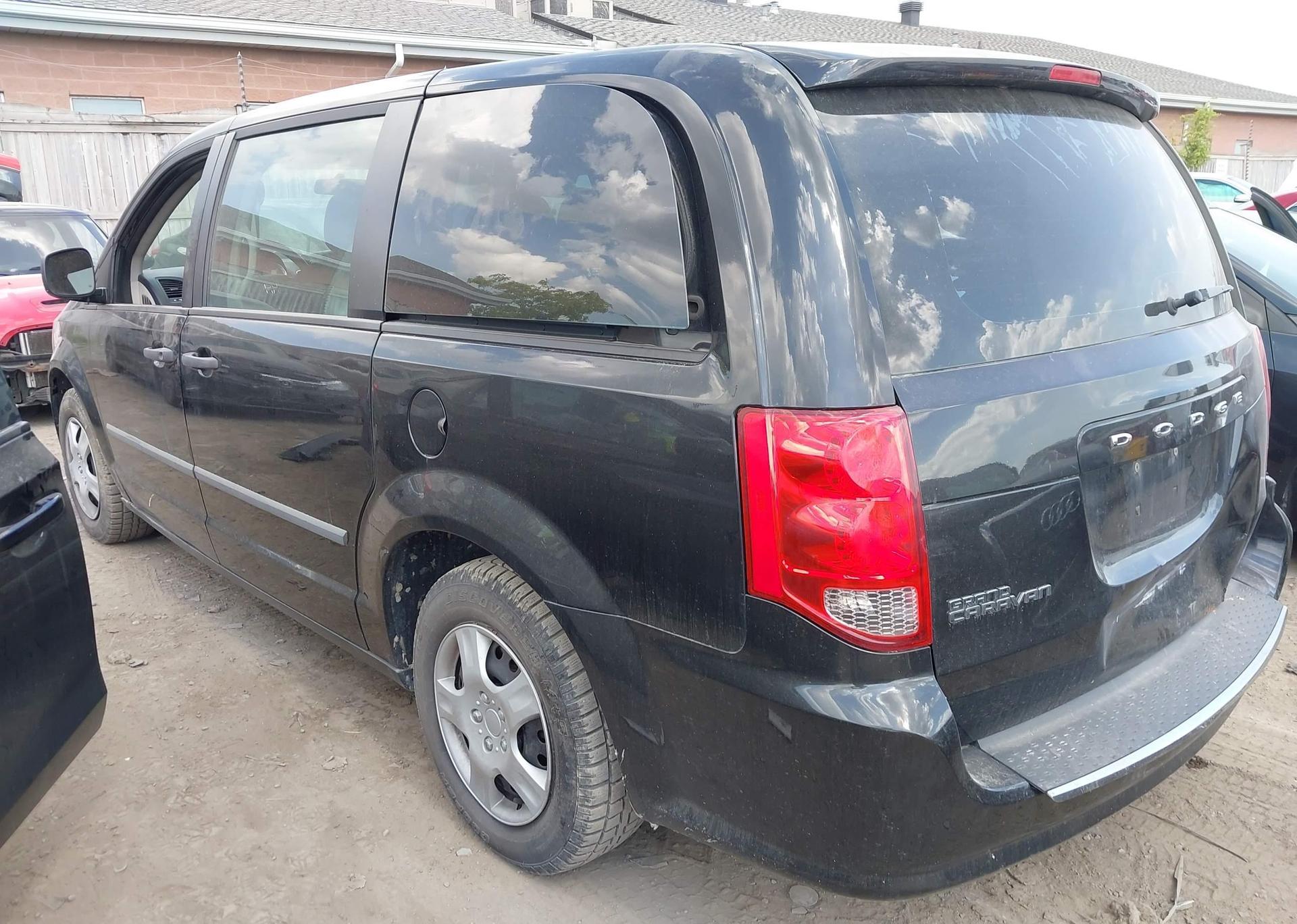 2012 DODGE GRAND CARAVAN SE