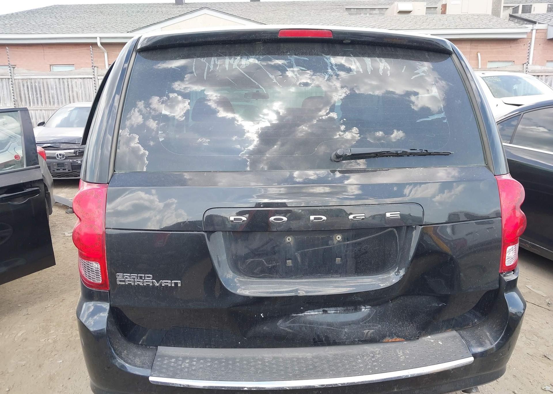 2012 DODGE GRAND CARAVAN SE