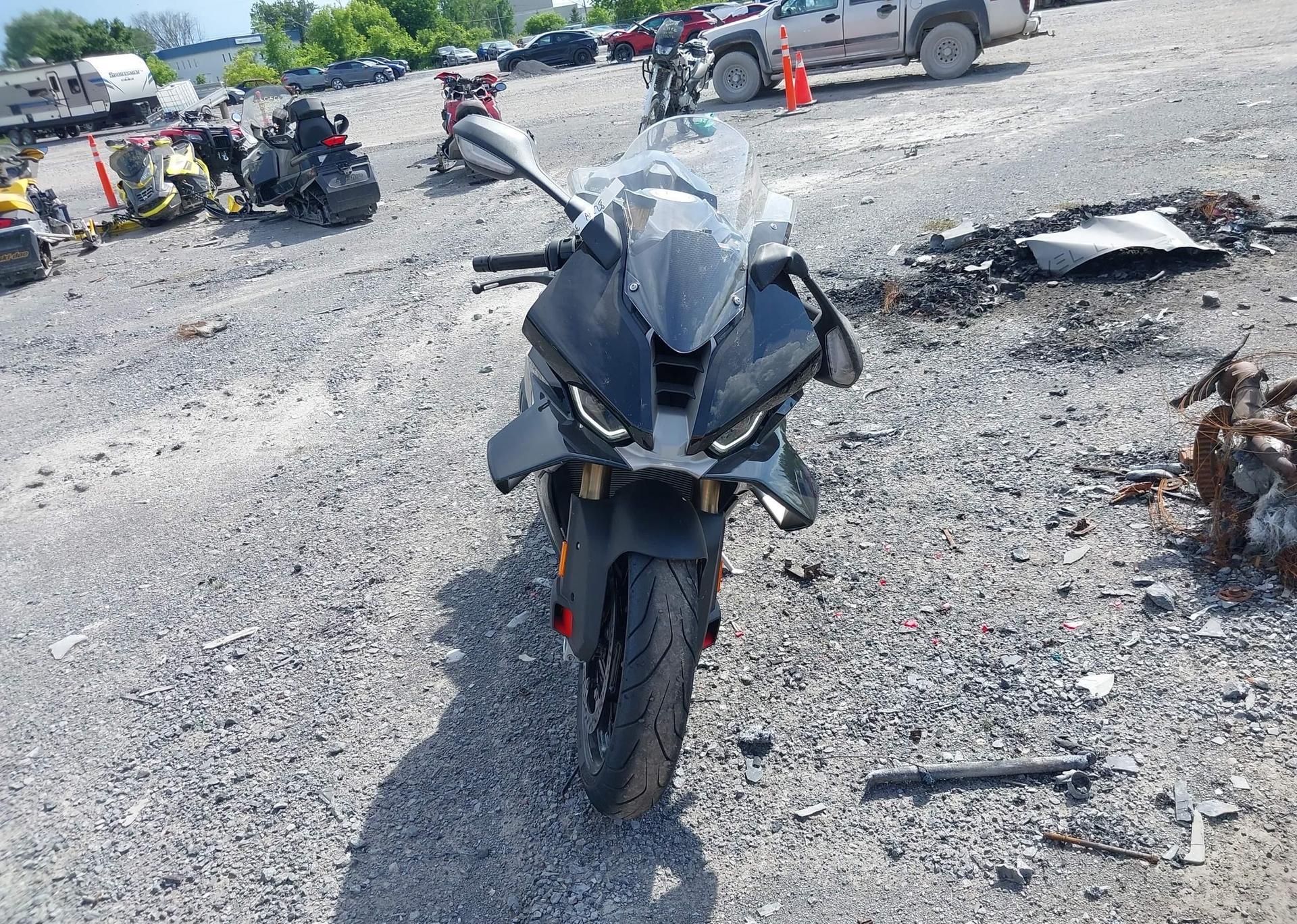 2025 BMW S 1000 RR