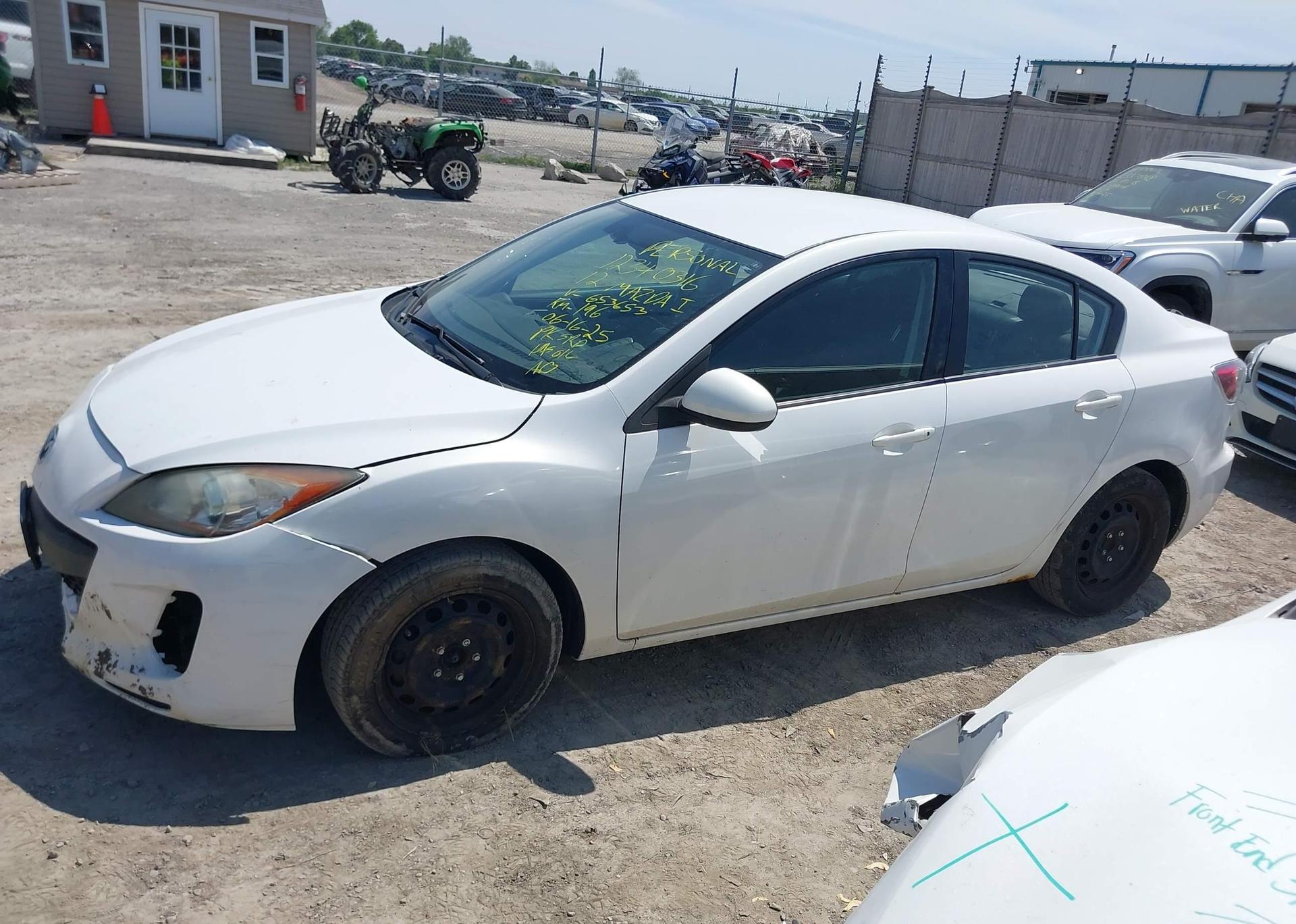 2012 MAZDA 3 I