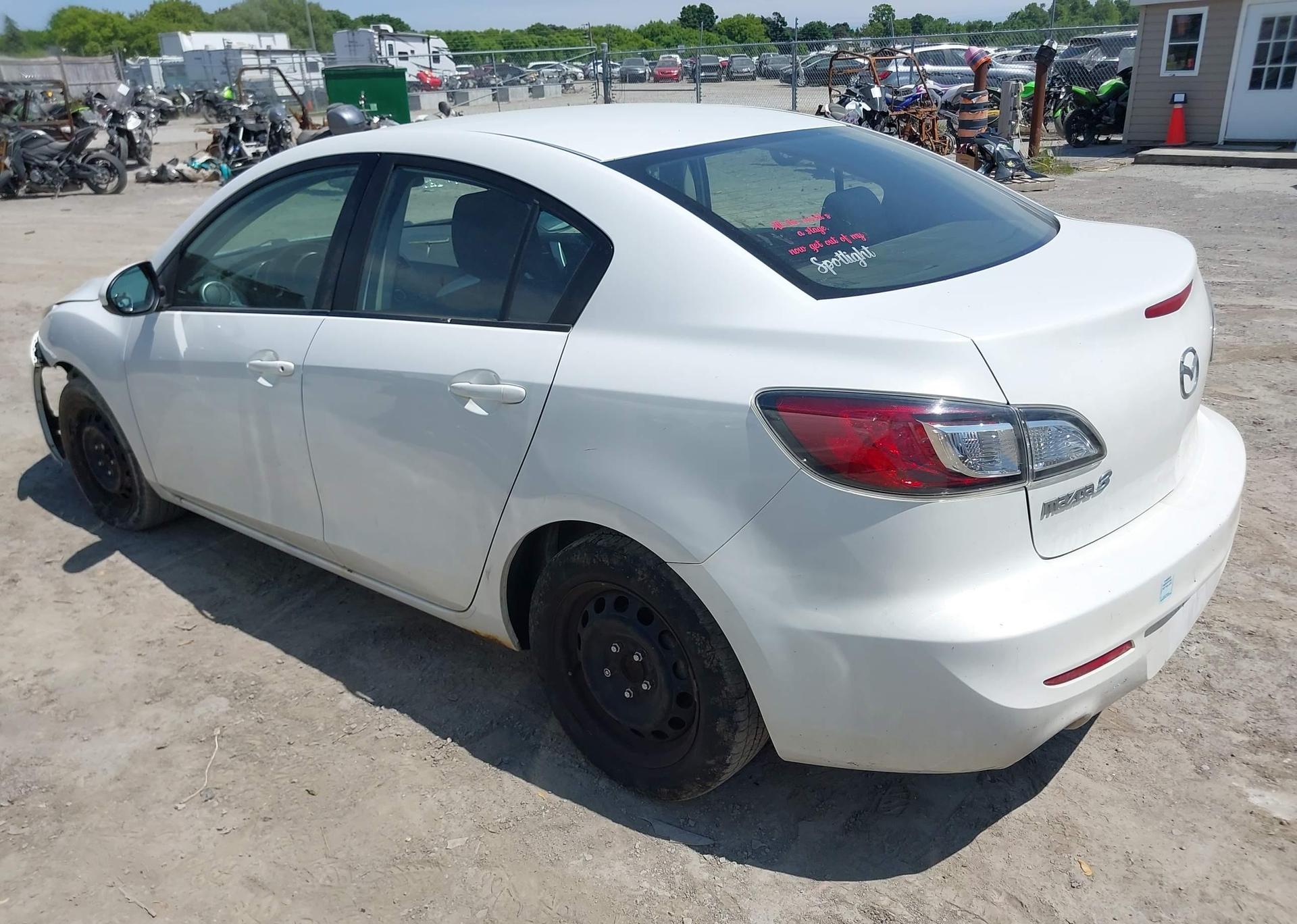 2012 MAZDA 3 I