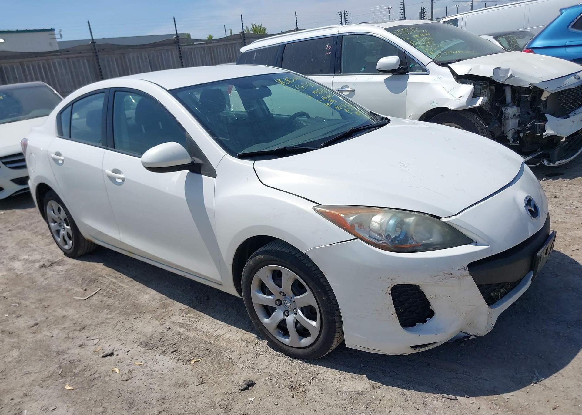 2012 MAZDA 3 I