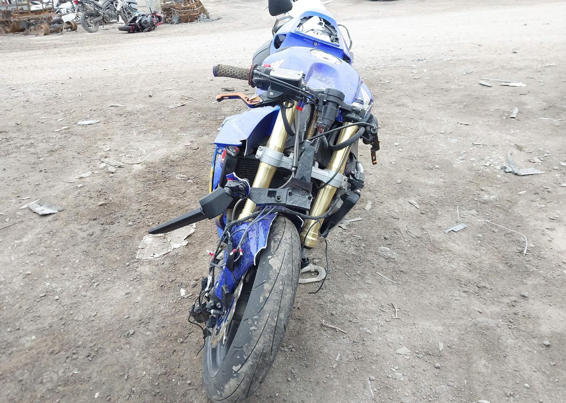 2005 HONDA CBR600 RR