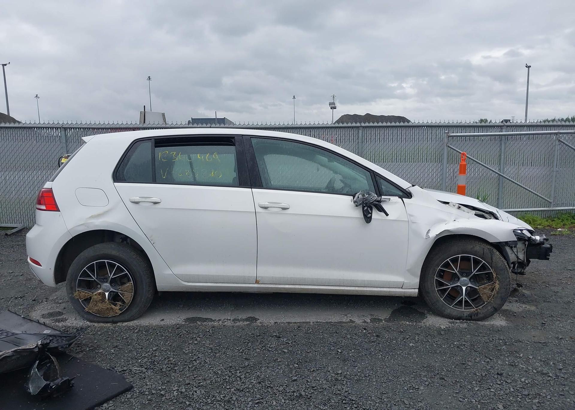 2018 VOLKSWAGEN GOLF S