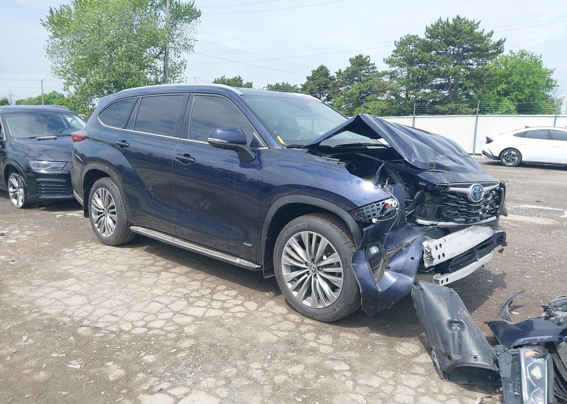 2023 TOYOTA HIGHLANDER