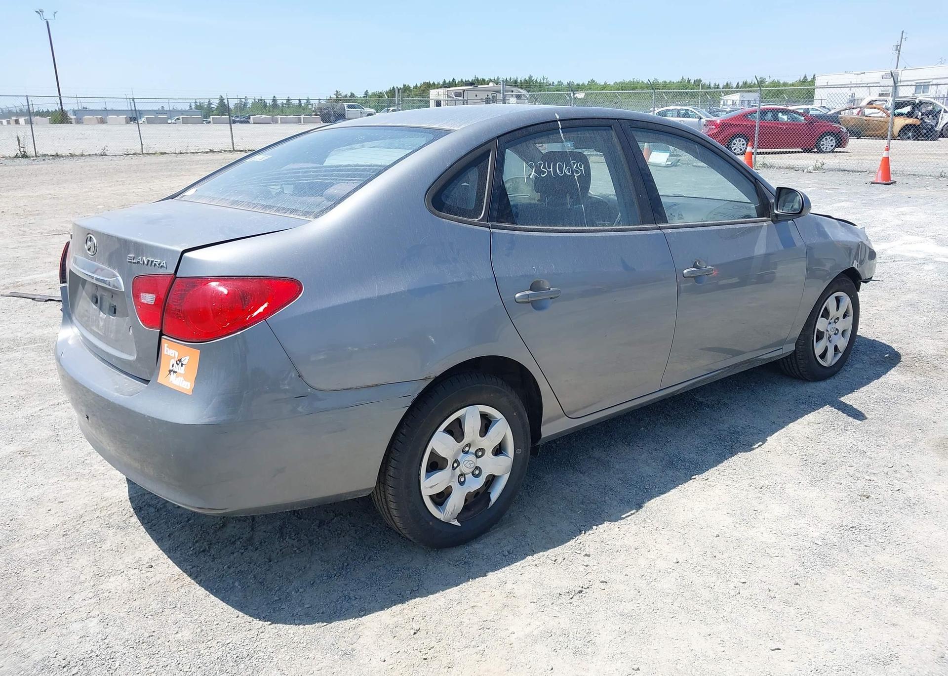 2010 HYUNDAI ELANTRA GL