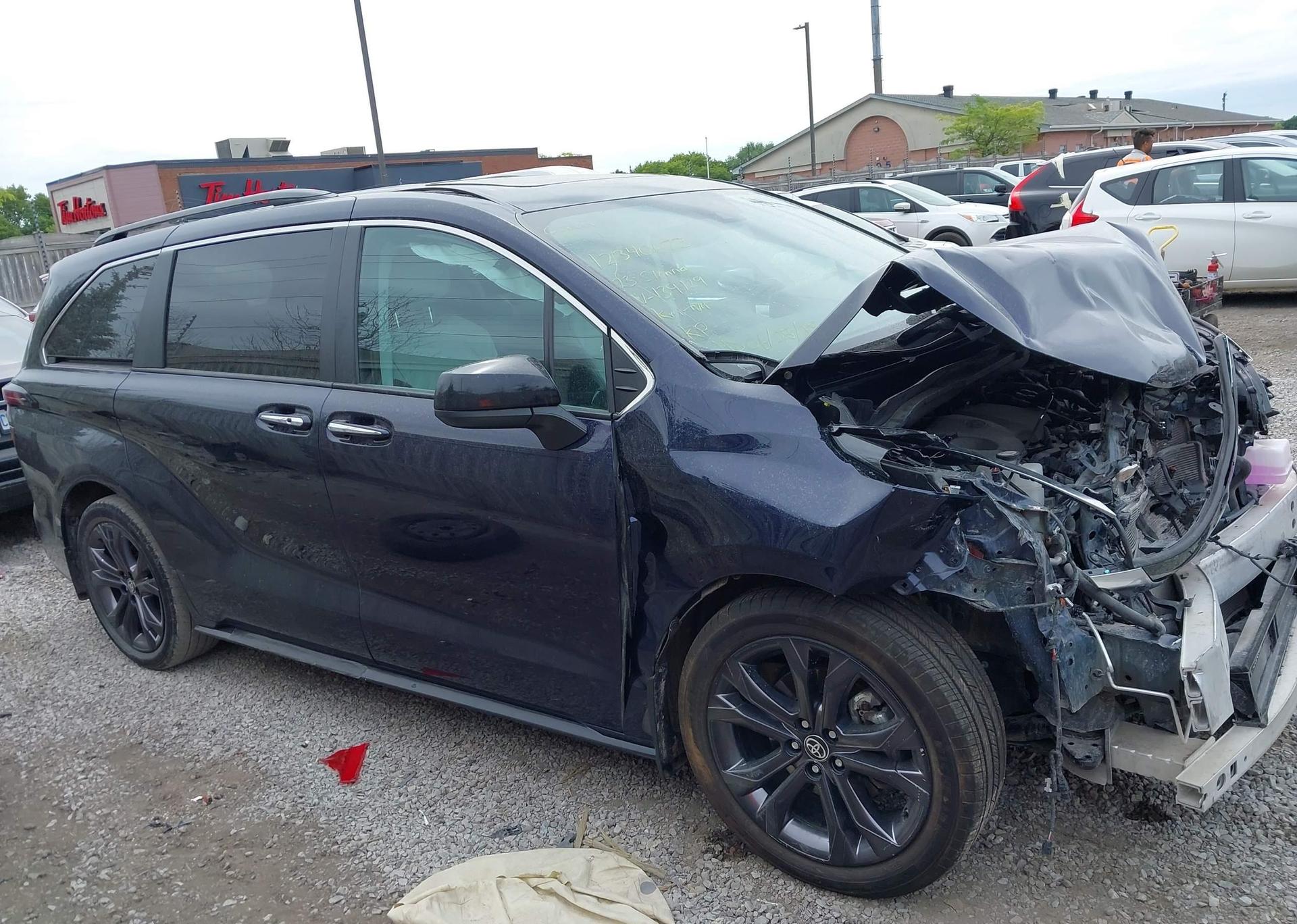 2023 TOYOTA SIENNA XSE 7-PASSENGER
