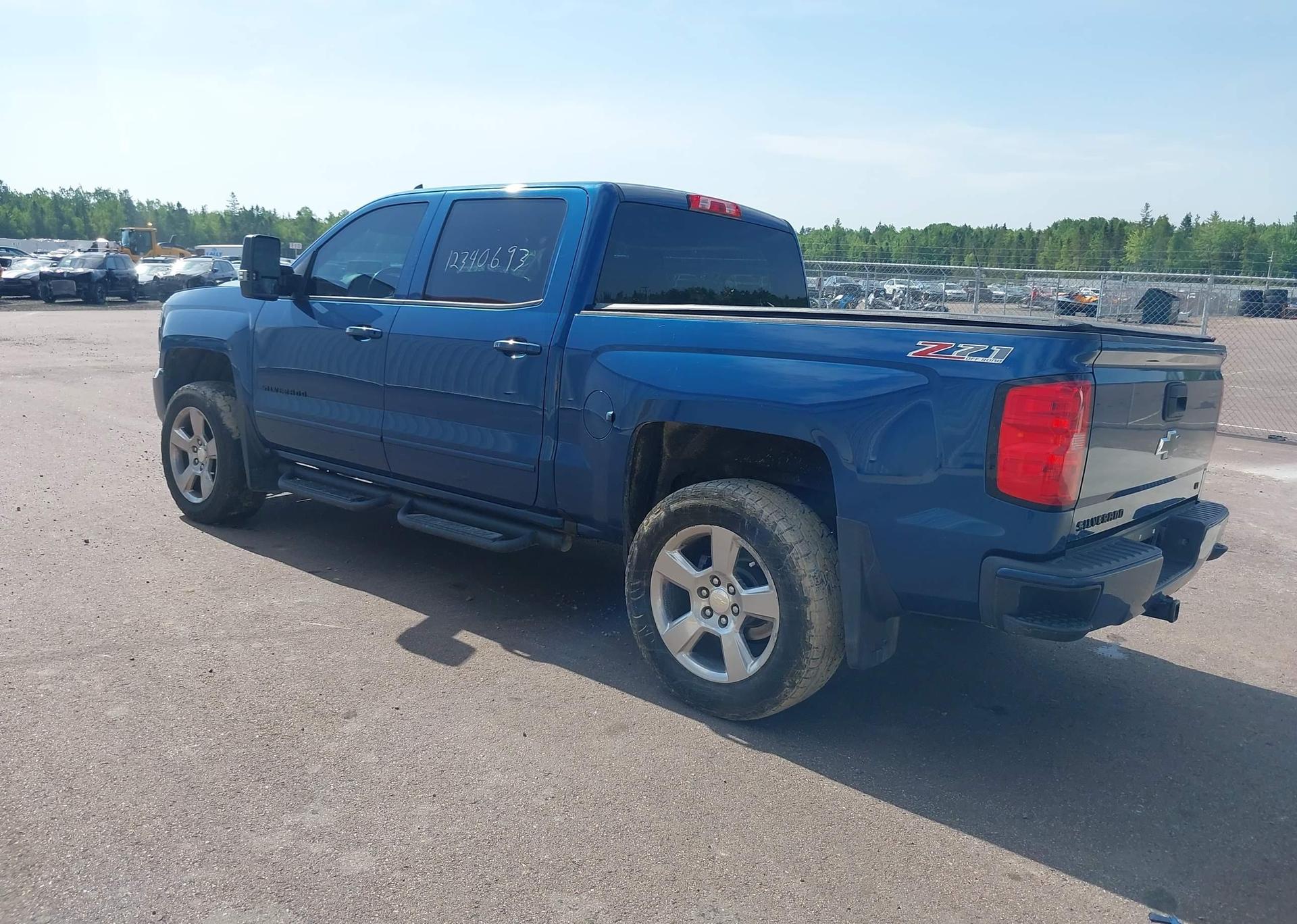 2017 CHEVROLET SILVERADO K1500 LT