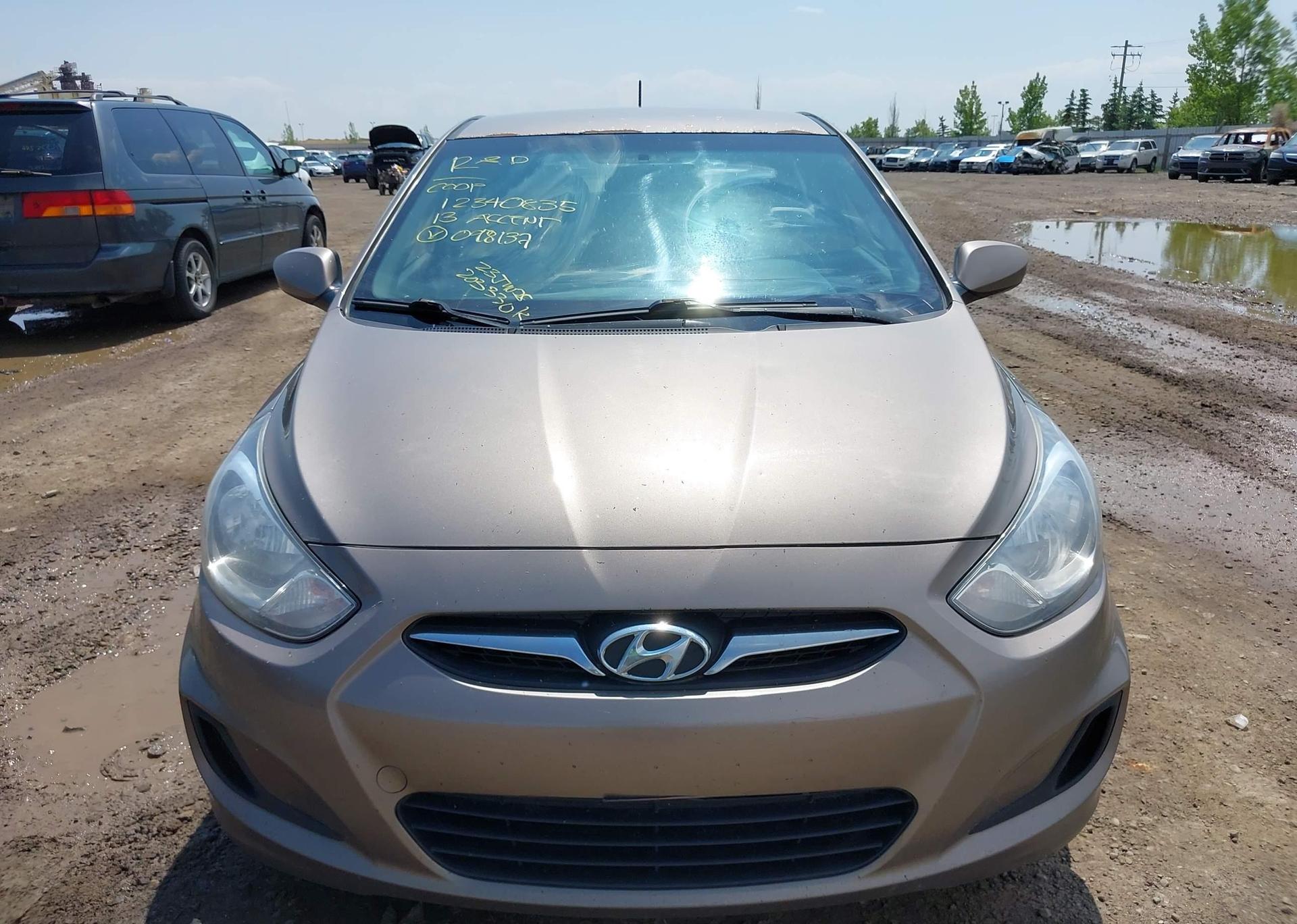 2013 HYUNDAI ACCENT GLS
