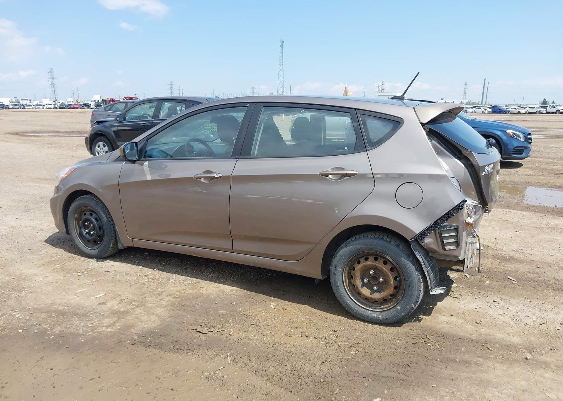 2013 HYUNDAI ACCENT GLS