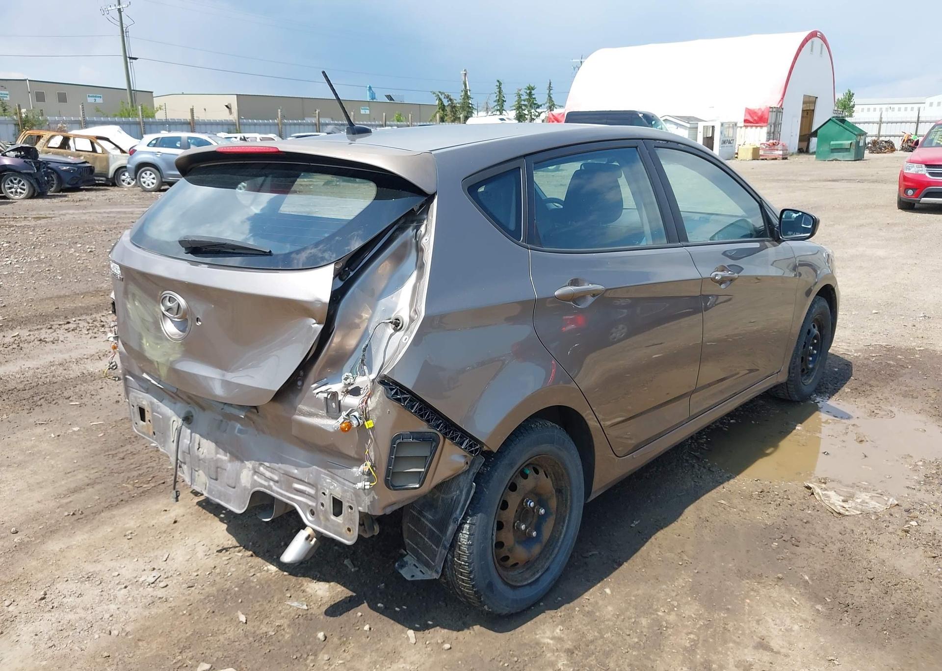 2013 HYUNDAI ACCENT GLS