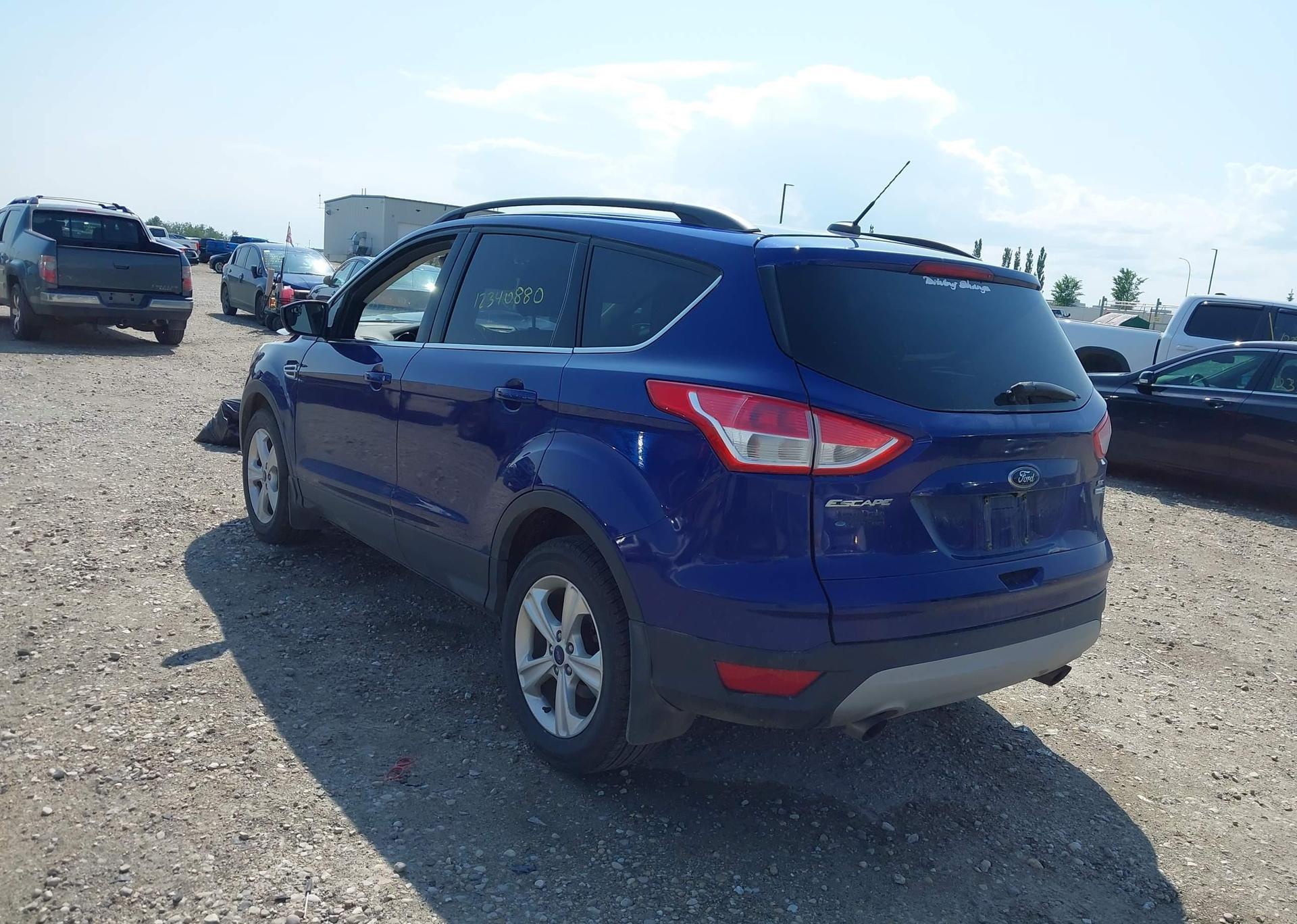 2015 FORD ESCAPE SE