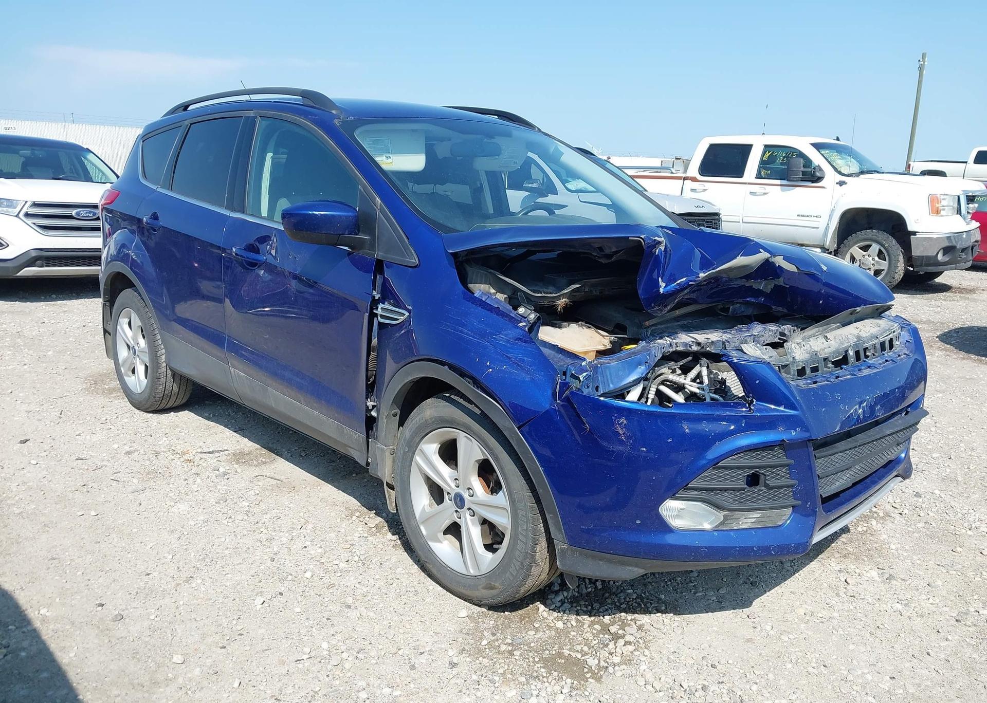 2015 FORD ESCAPE SE