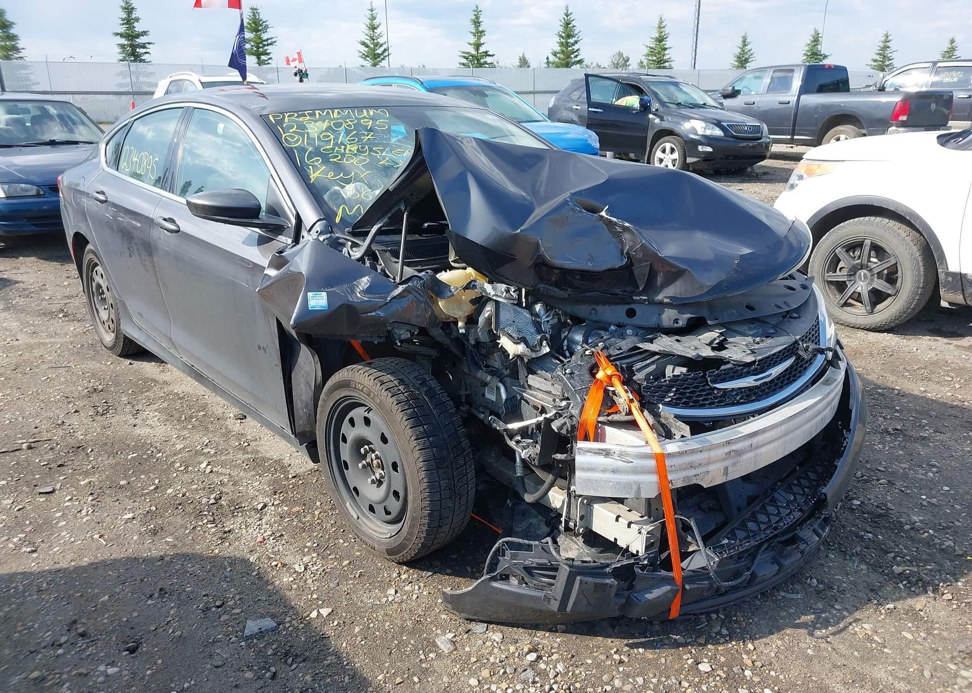 2016 CHRYSLER 200 LX