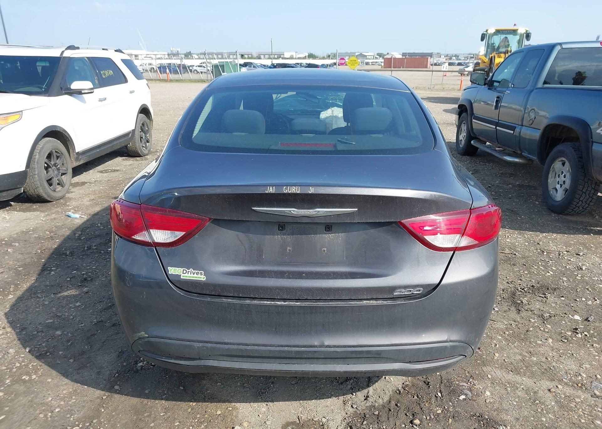 2016 CHRYSLER 200 LX