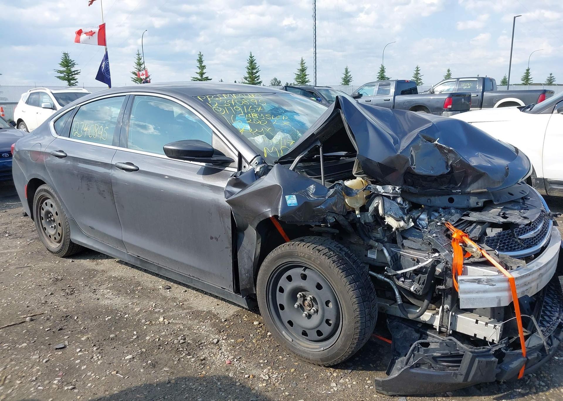 2016 CHRYSLER 200 LX