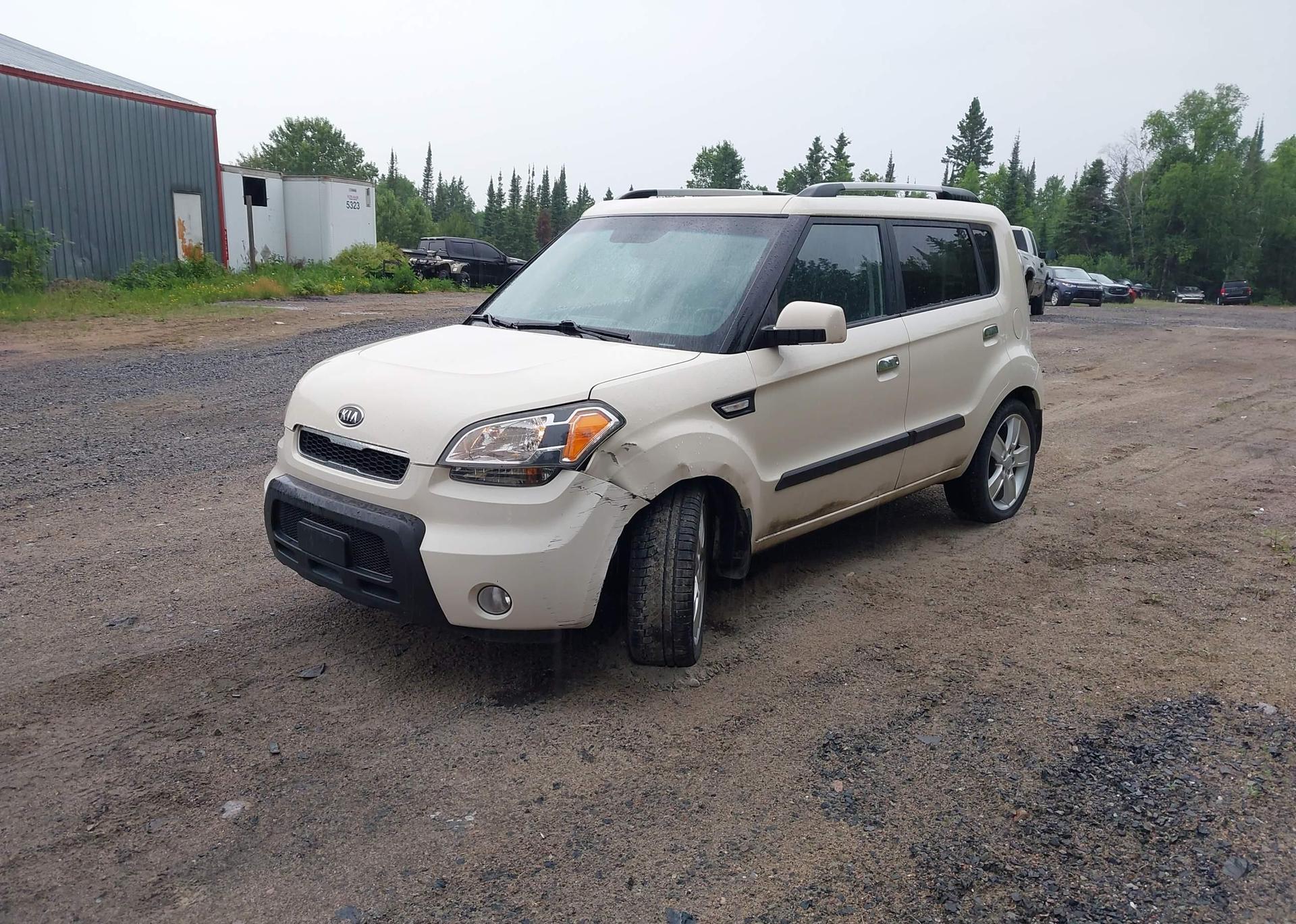 2010 KIA SOUL +
