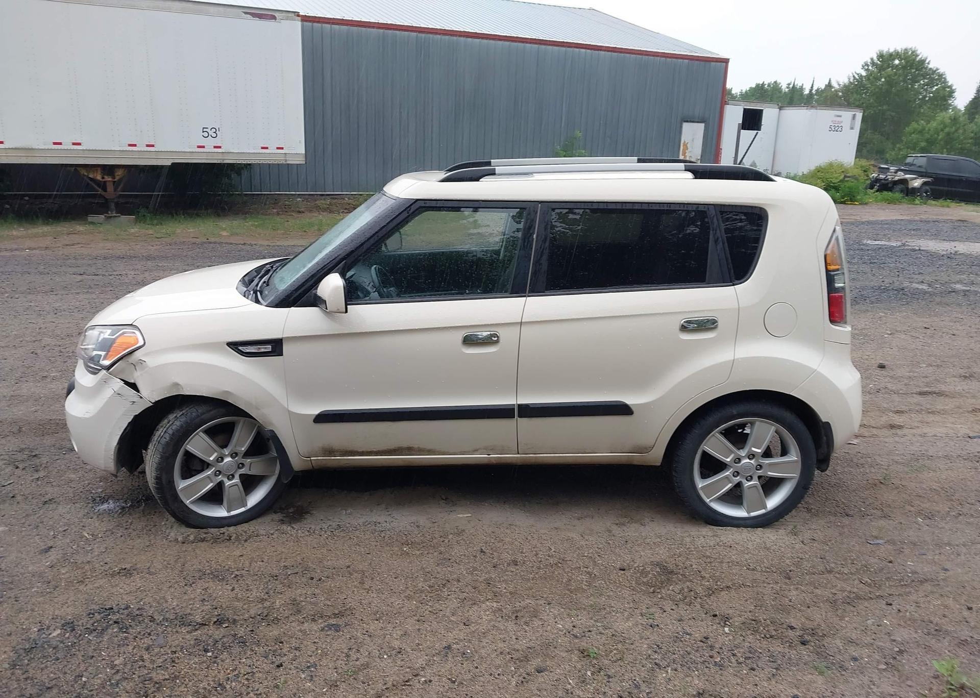 2010 KIA SOUL +