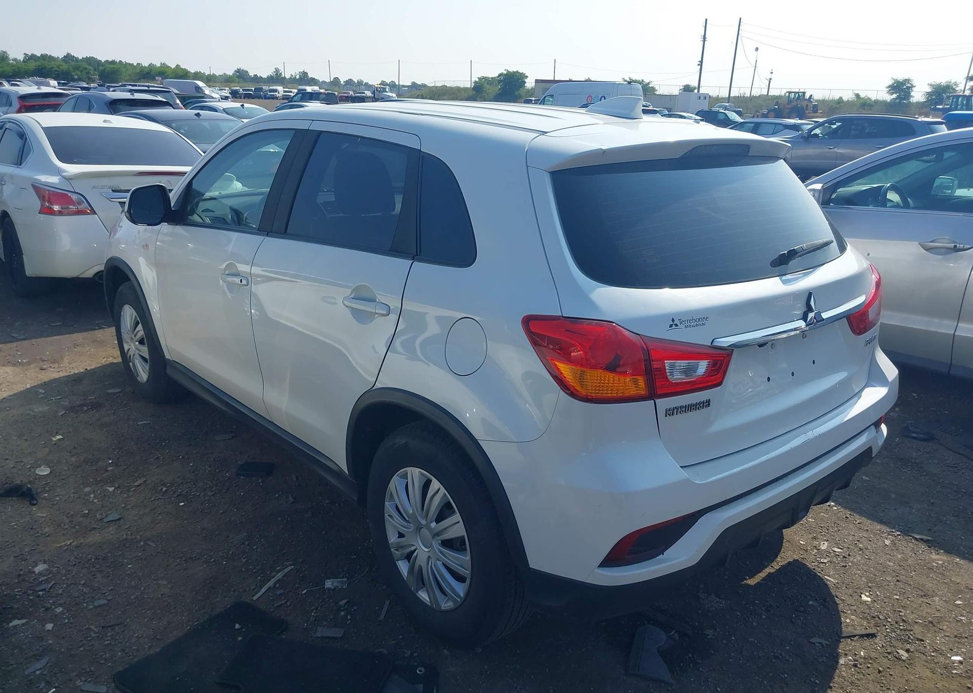 2019 MITSUBISHI RVR ES