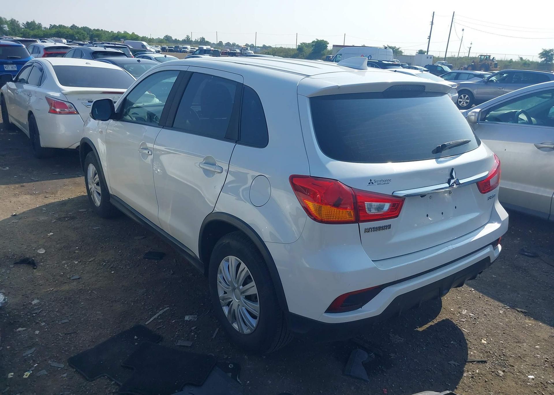 2019 MITSUBISHI RVR ES