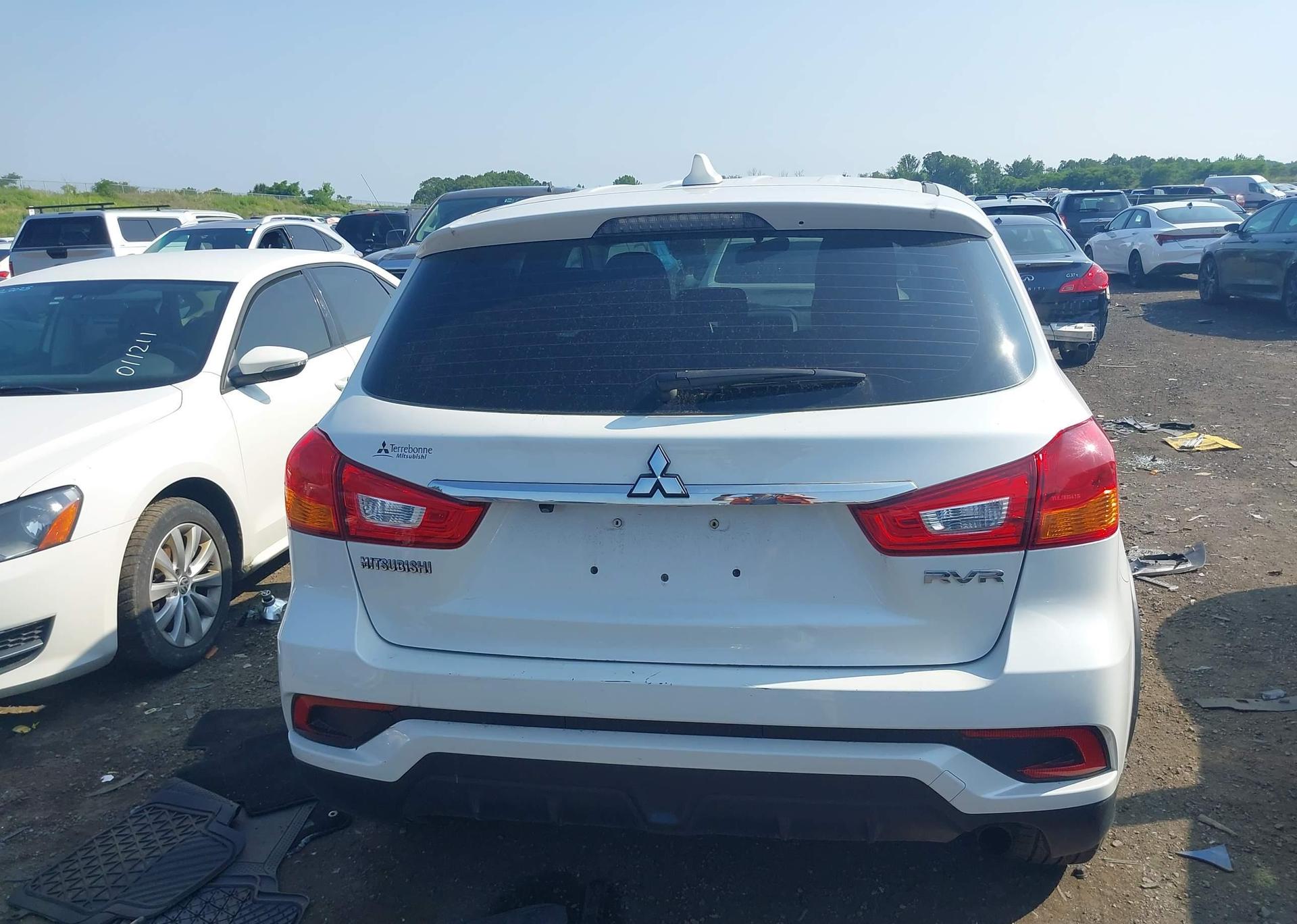 2019 MITSUBISHI RVR ES