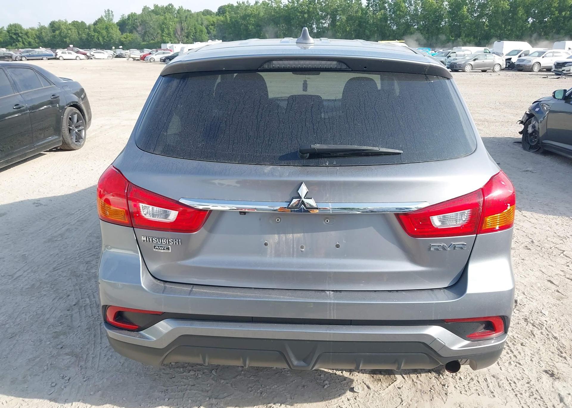 2019 MITSUBISHI RVR SE