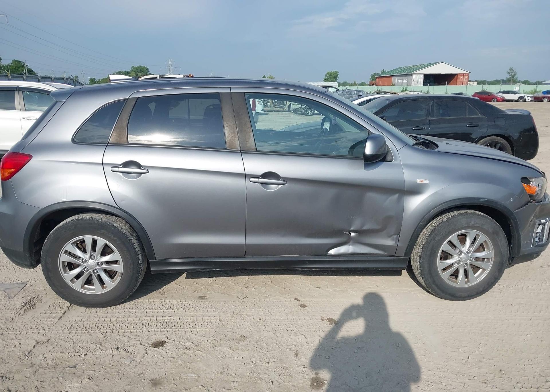 2019 MITSUBISHI RVR SE