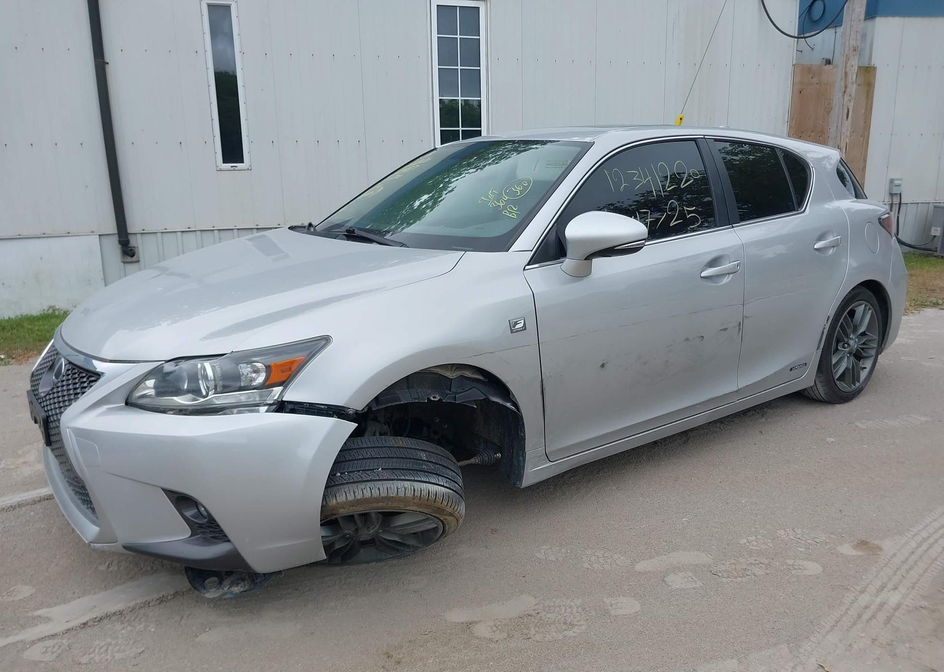 2011 LEXUS CT 200