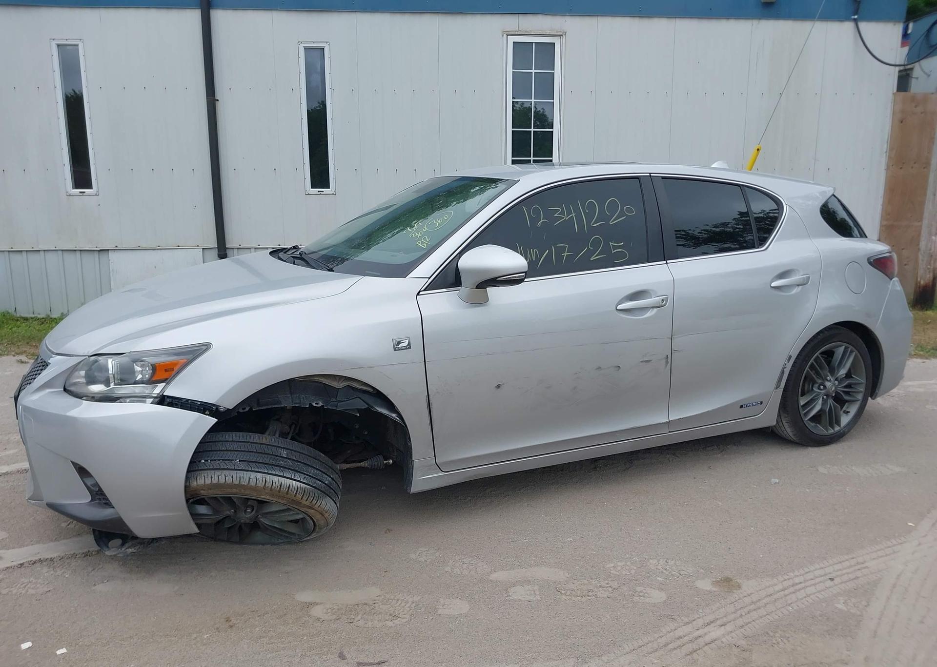 2011 LEXUS CT 200