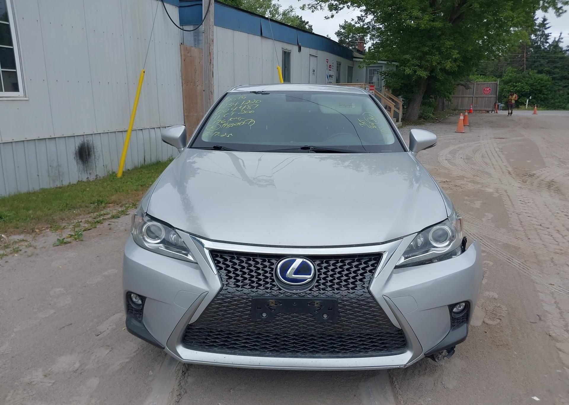 2011 LEXUS CT 200
