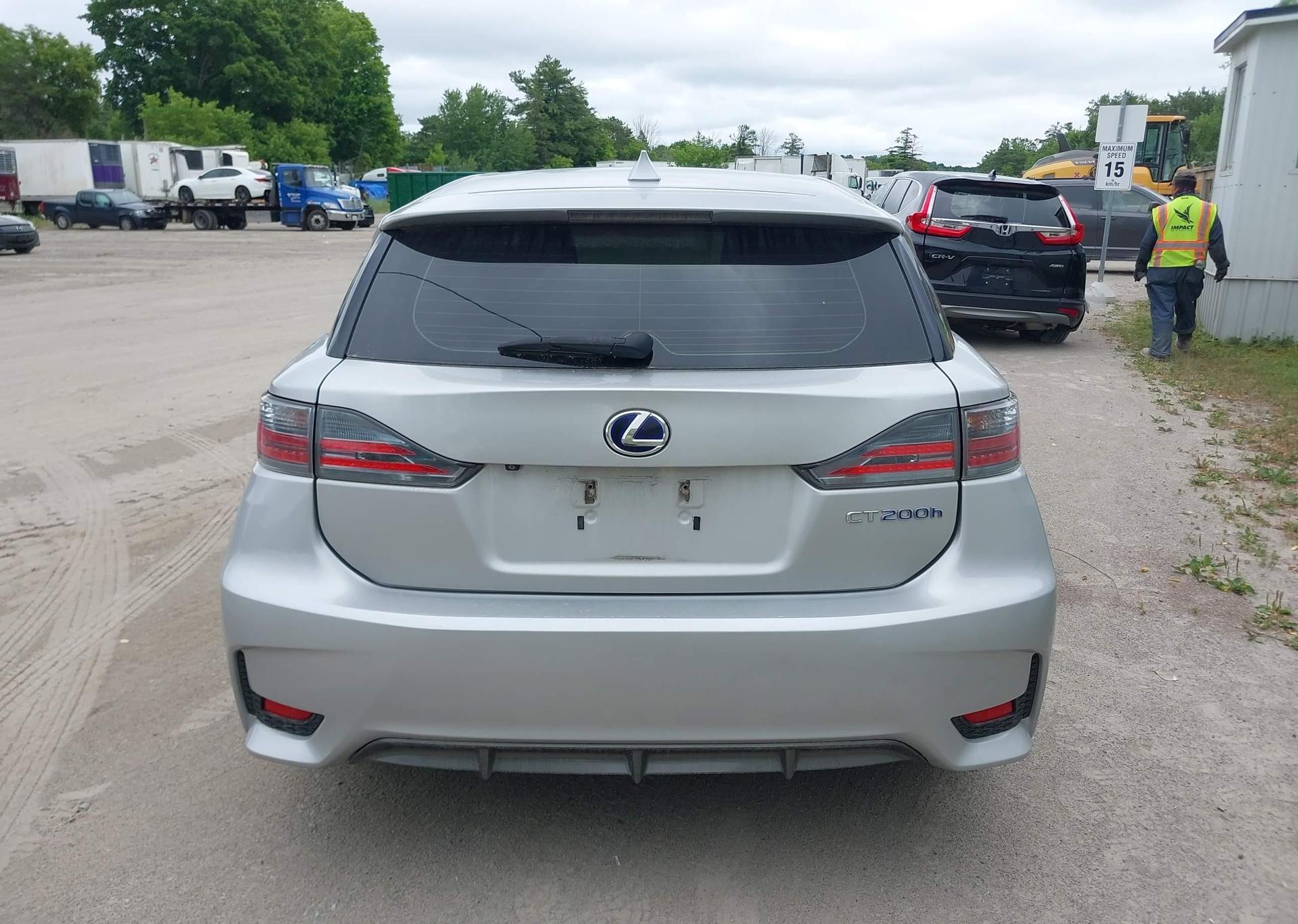 2011 LEXUS CT 200
