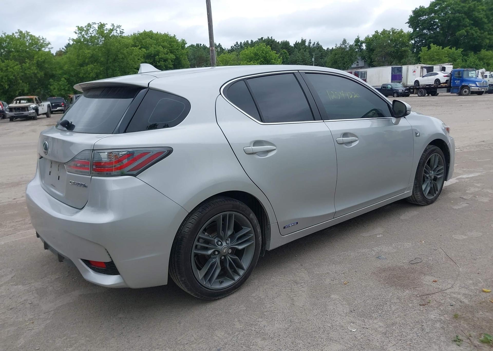 2011 LEXUS CT 200