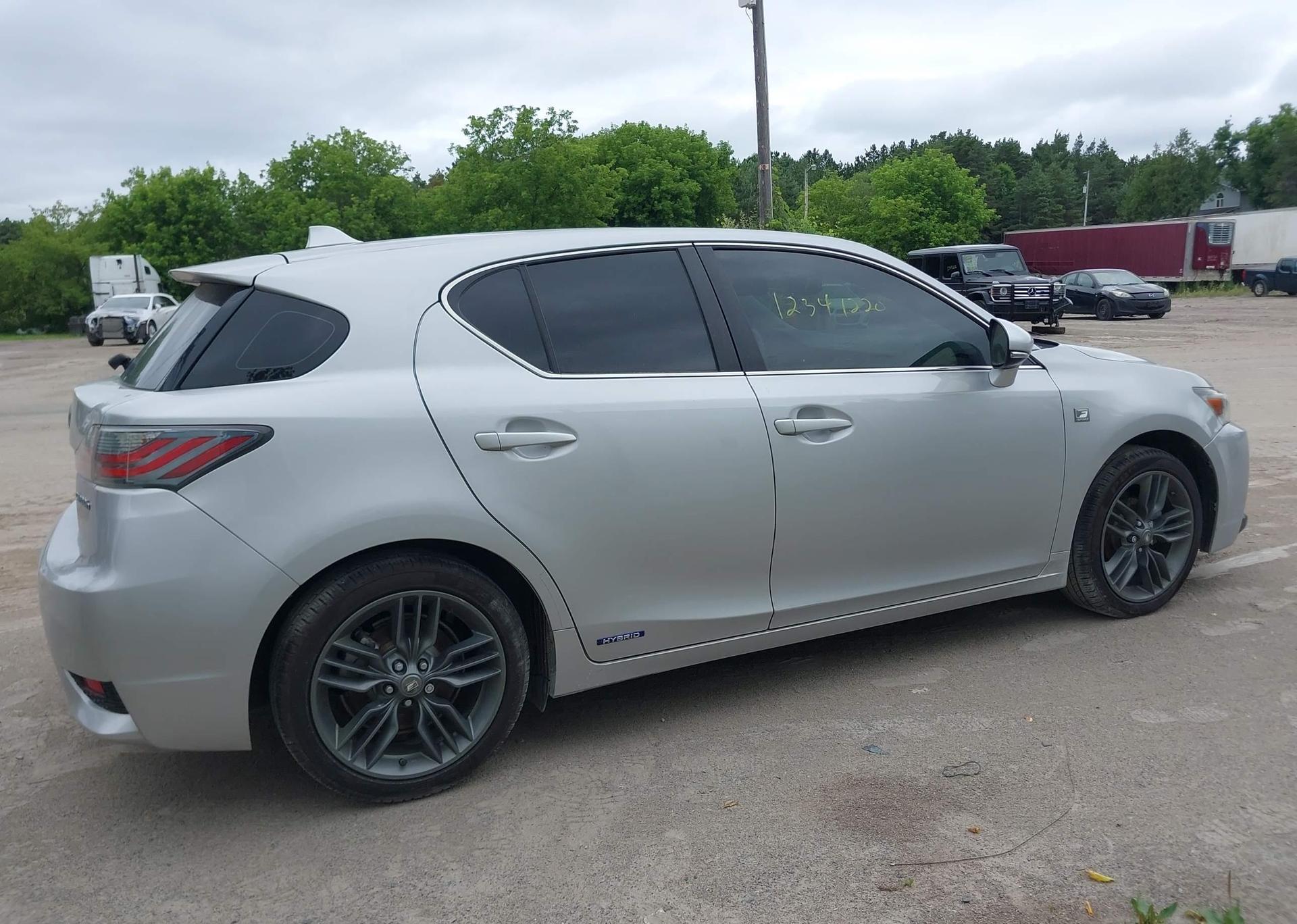 2011 LEXUS CT 200
