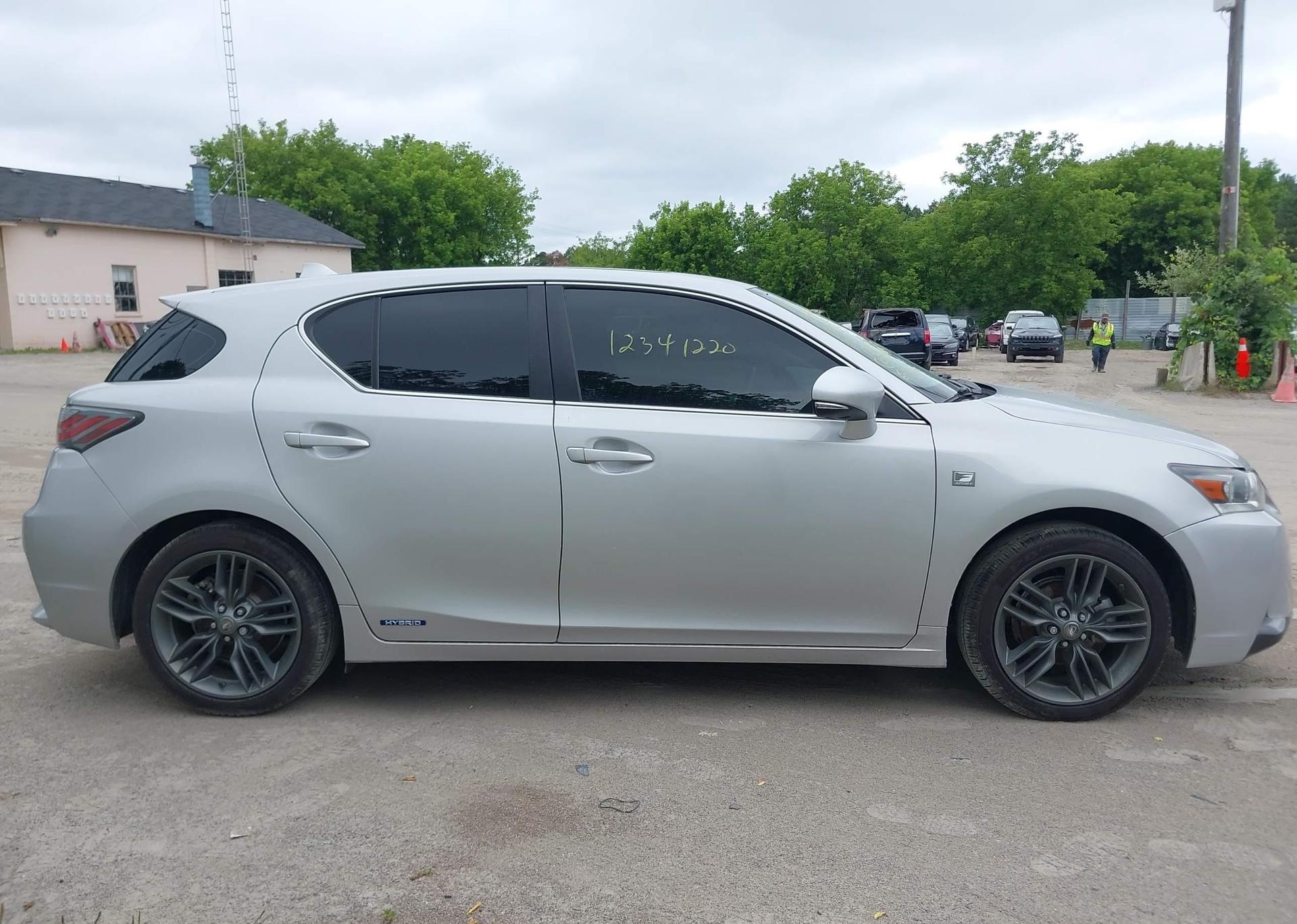 2011 LEXUS CT 200