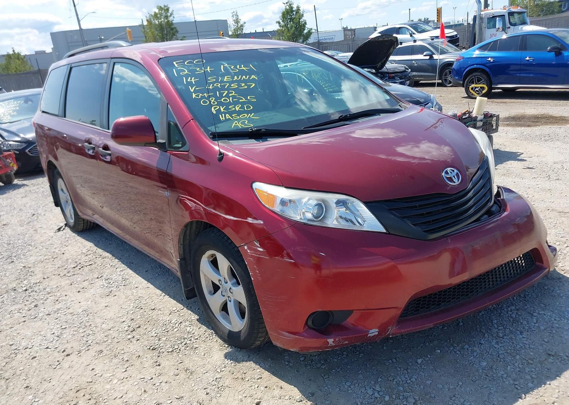 2014 TOYOTA SIENNA 7 PASSENGER