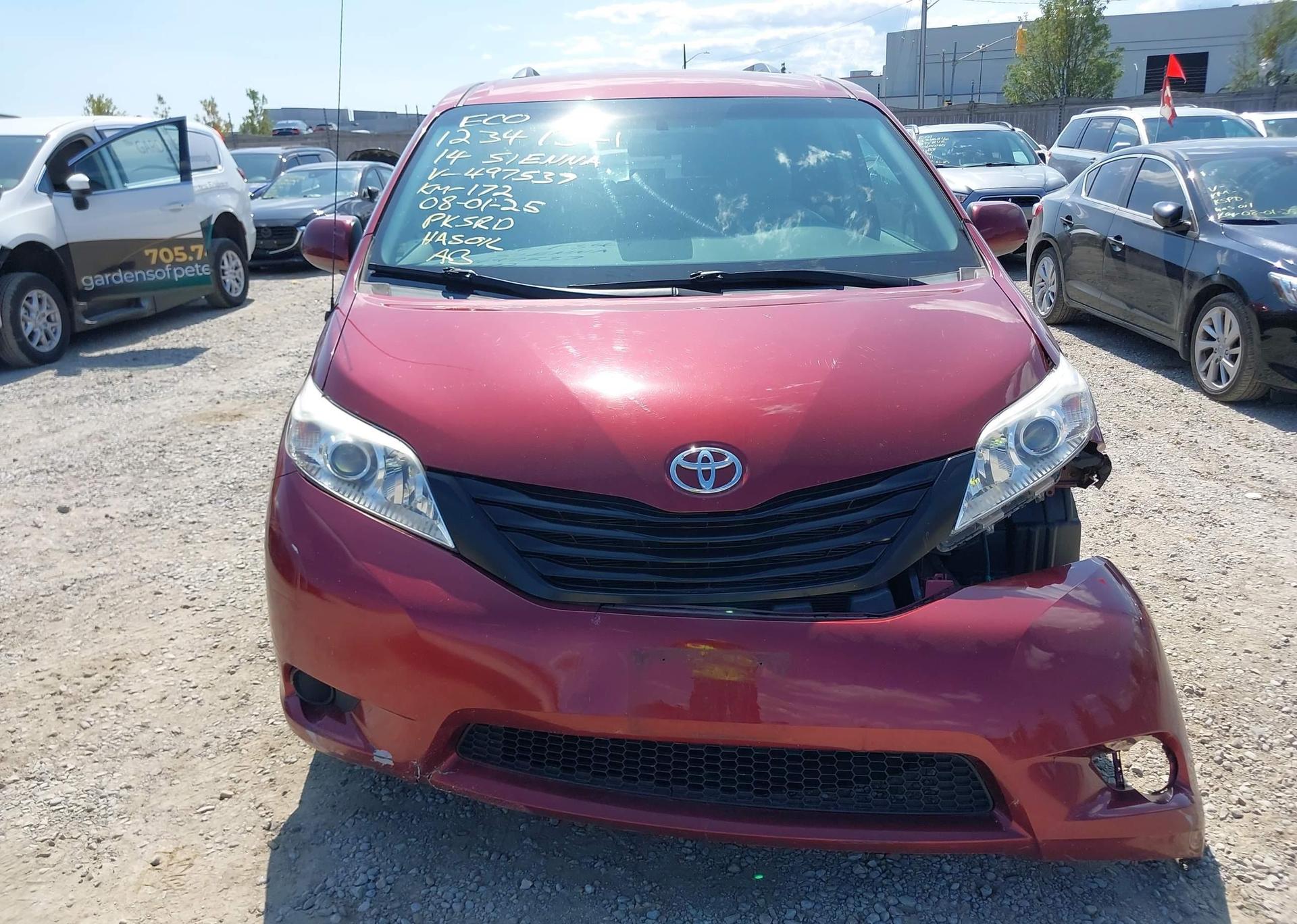 2014 TOYOTA SIENNA 7 PASSENGER