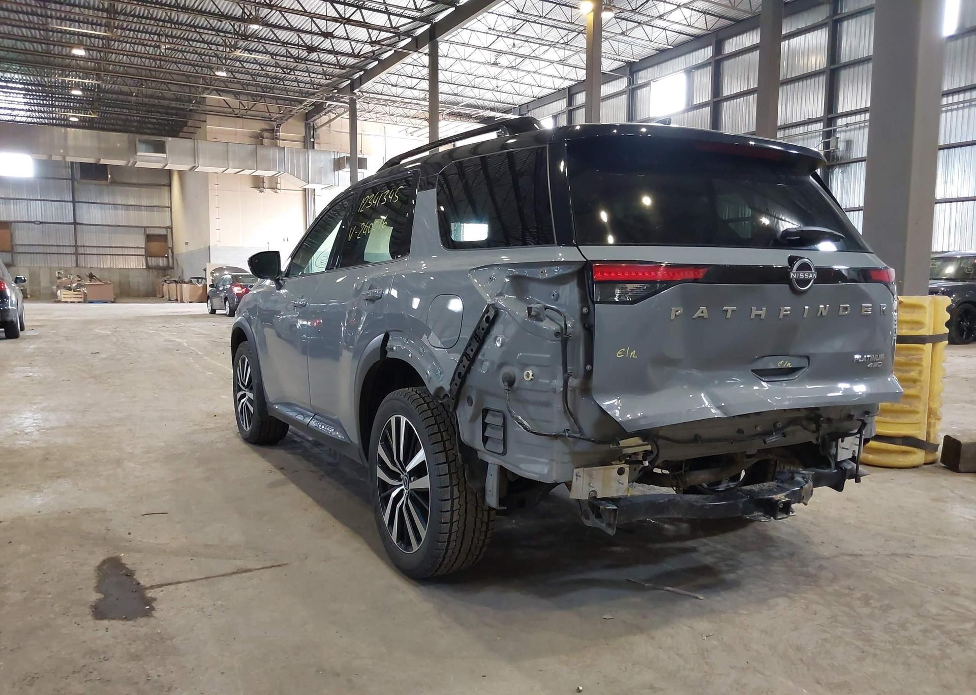 2024 NISSAN PATHFINDER PLATINUM