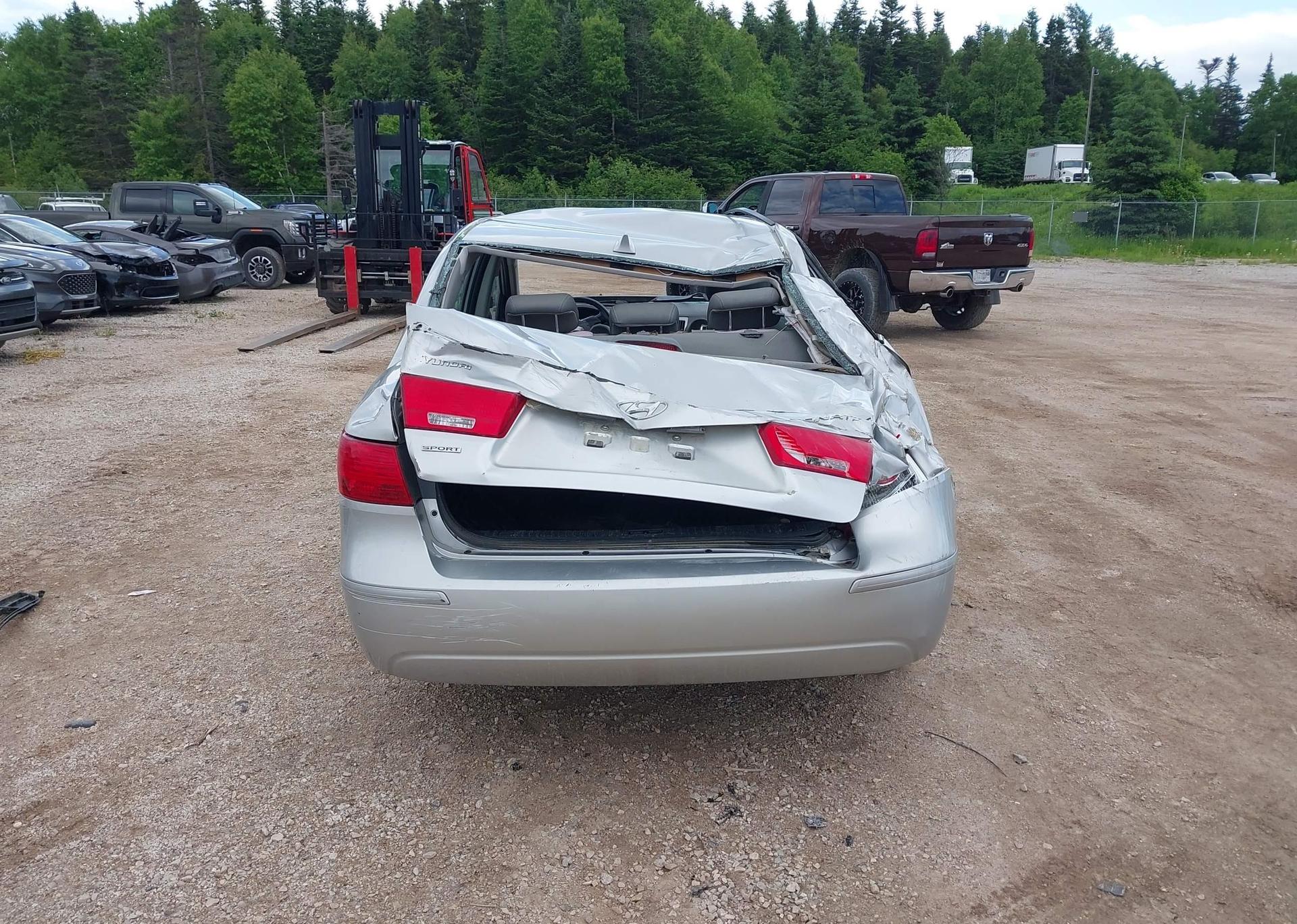 2009 HYUNDAI SONATA GL