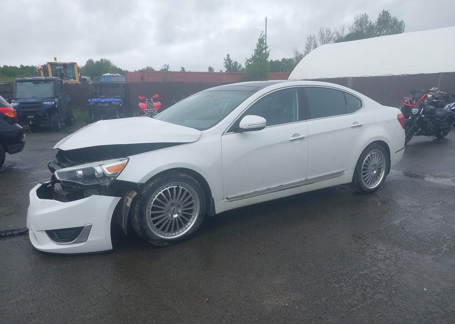 2015 KIA CADENZA PREMIUM