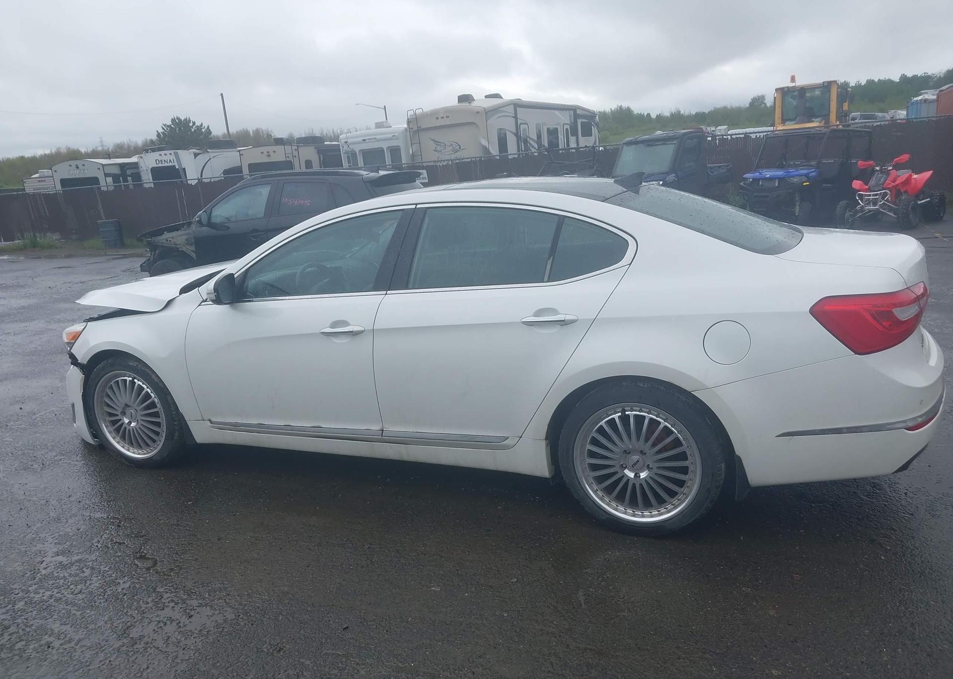 2015 KIA CADENZA PREMIUM