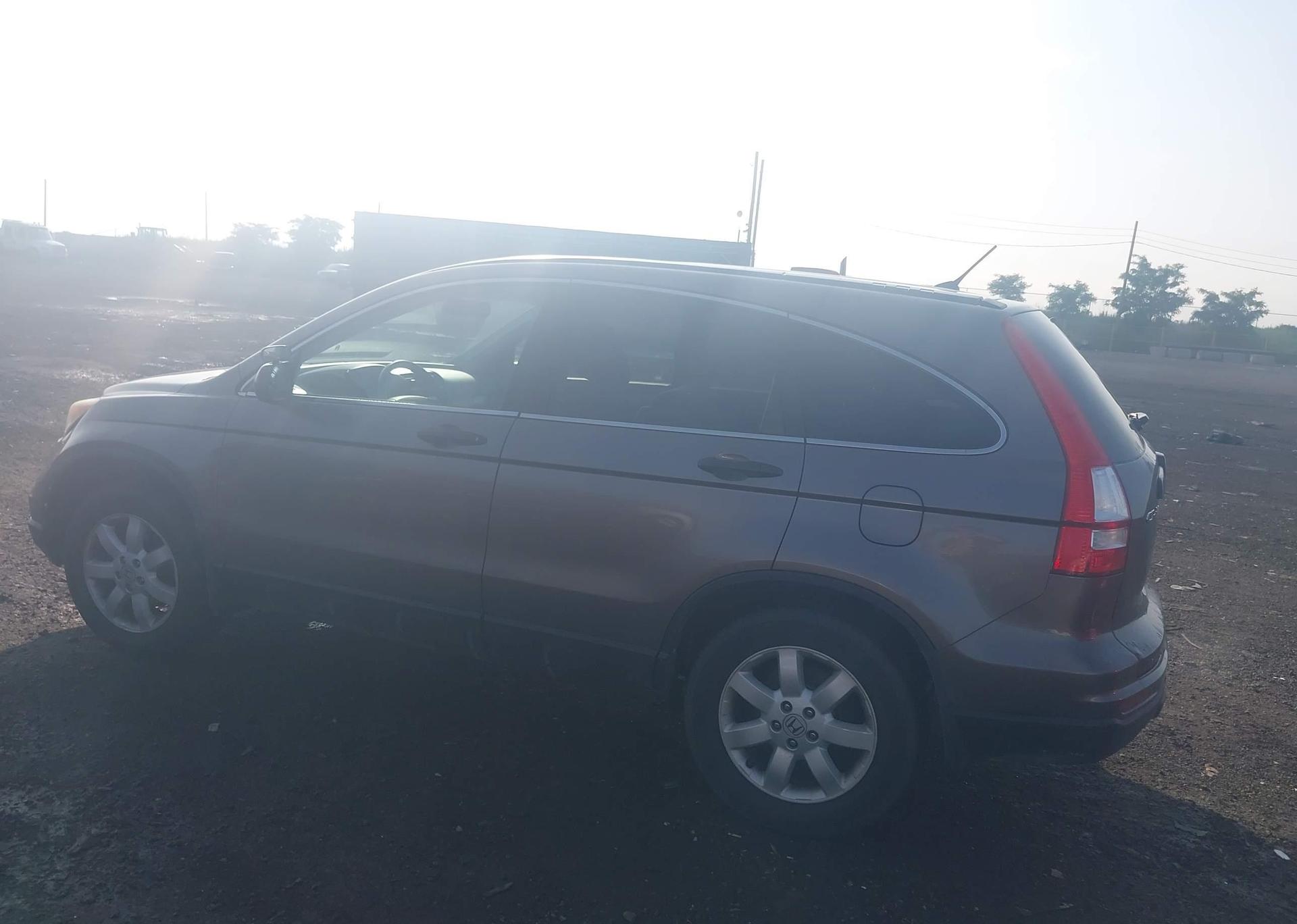 2011 HONDA CR-V LX
