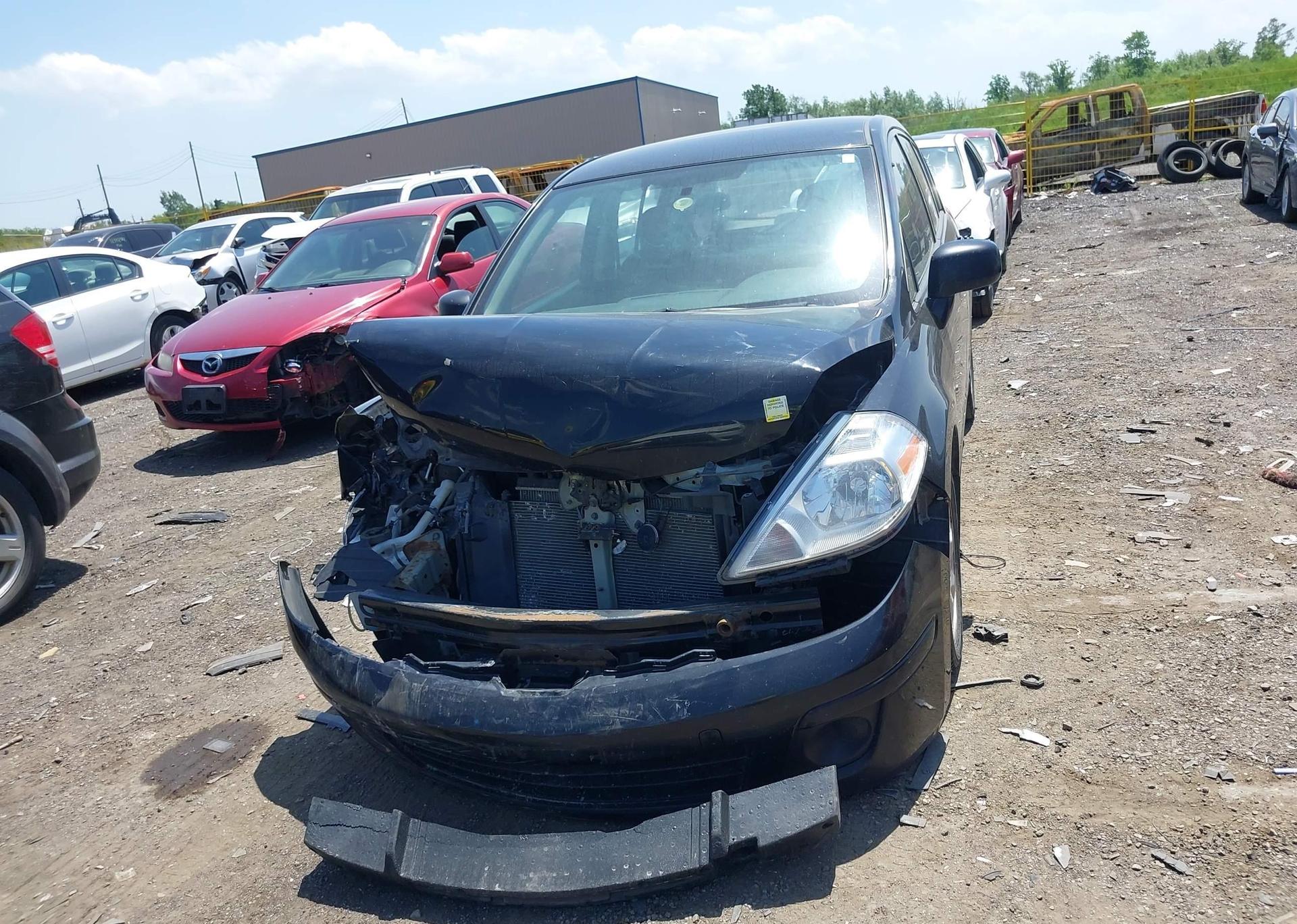 2012 NISSAN VERSA S