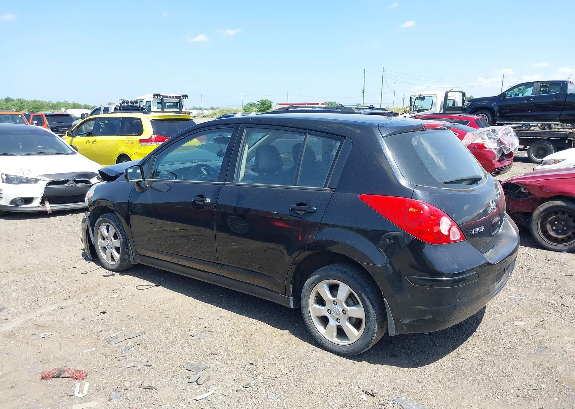 2012 NISSAN VERSA S