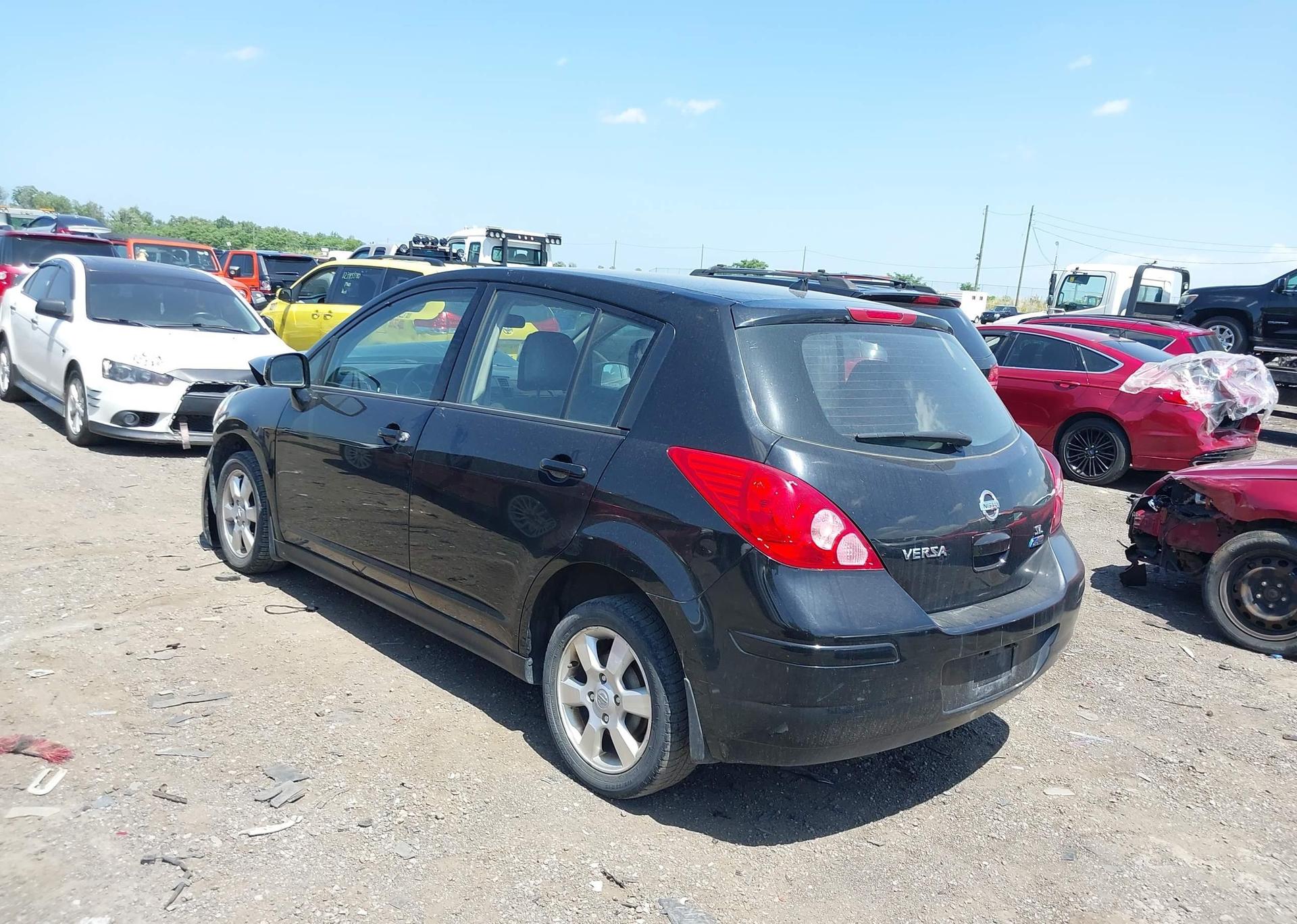 2012 NISSAN VERSA S