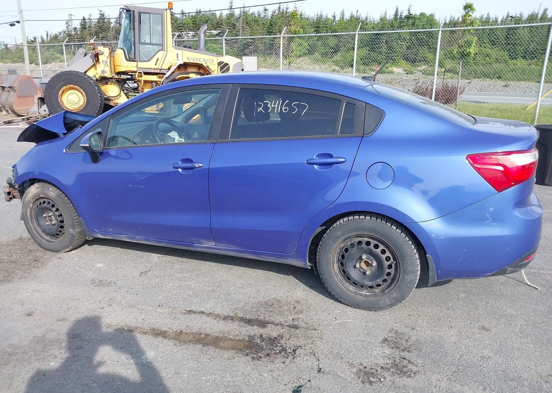 2014 KIA rio ex