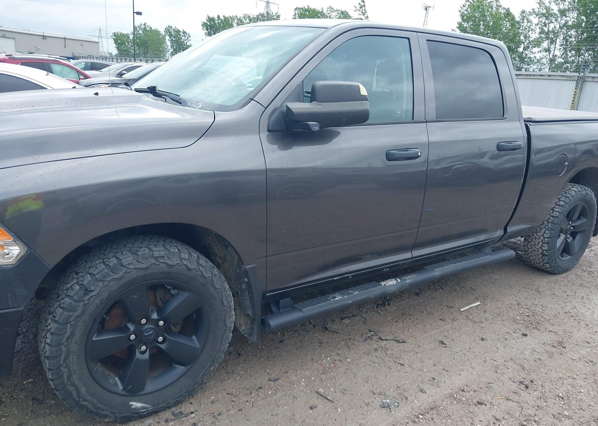 2018 RAM 1500 ST