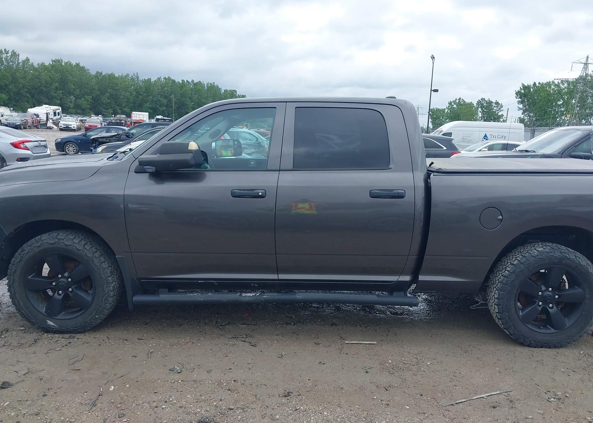 2018 RAM 1500 ST